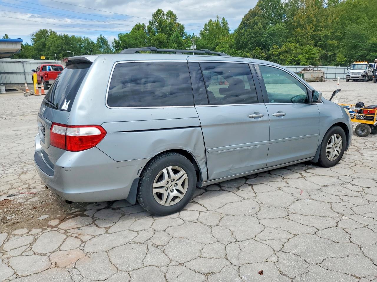 2006 Honda Odyssey Ex Silver vin: 5FNRL38486B094775