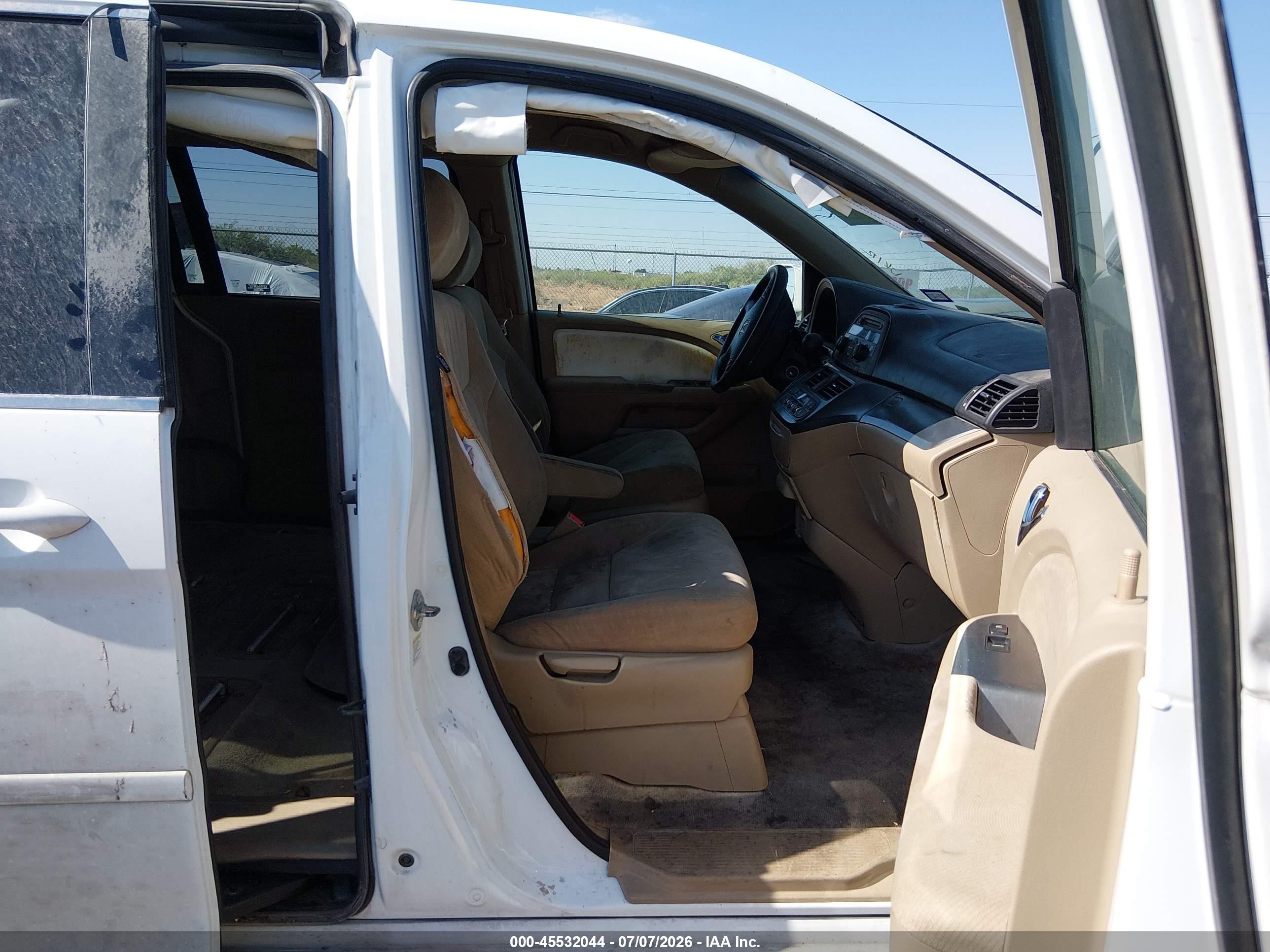 2007 Honda Odyssey Ex White vin: 5FNRL38487B036733