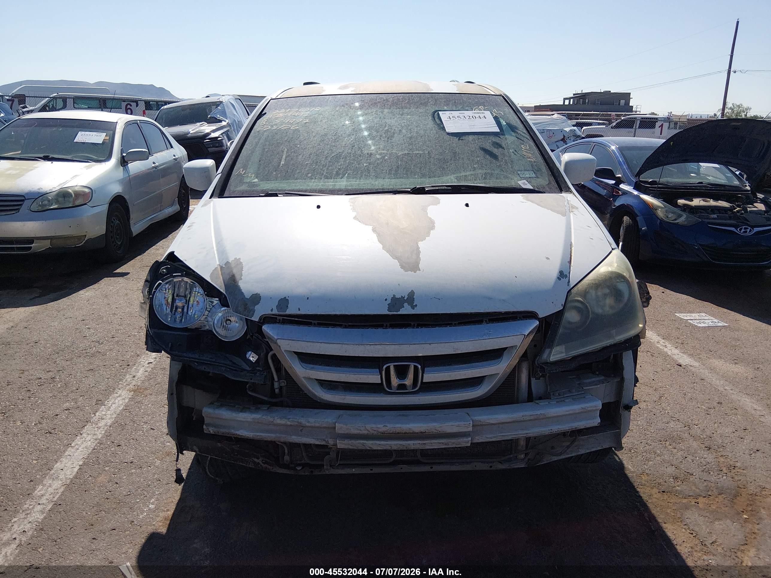 2007 Honda Odyssey Ex White vin: 5FNRL38487B036733