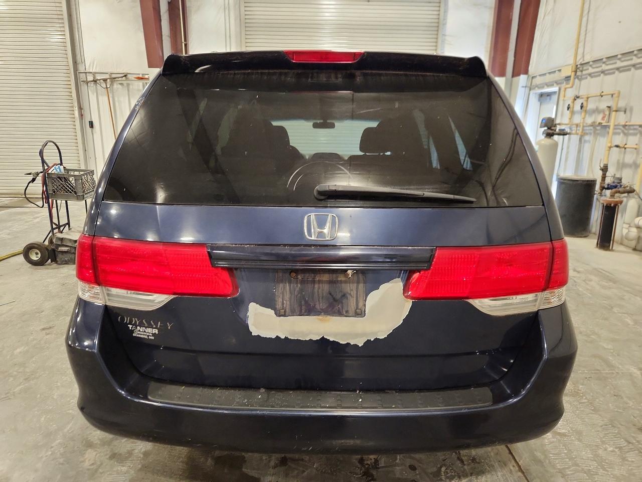 2008 Honda Odyssey Ex Silver vin: 5FNRL38488B027564