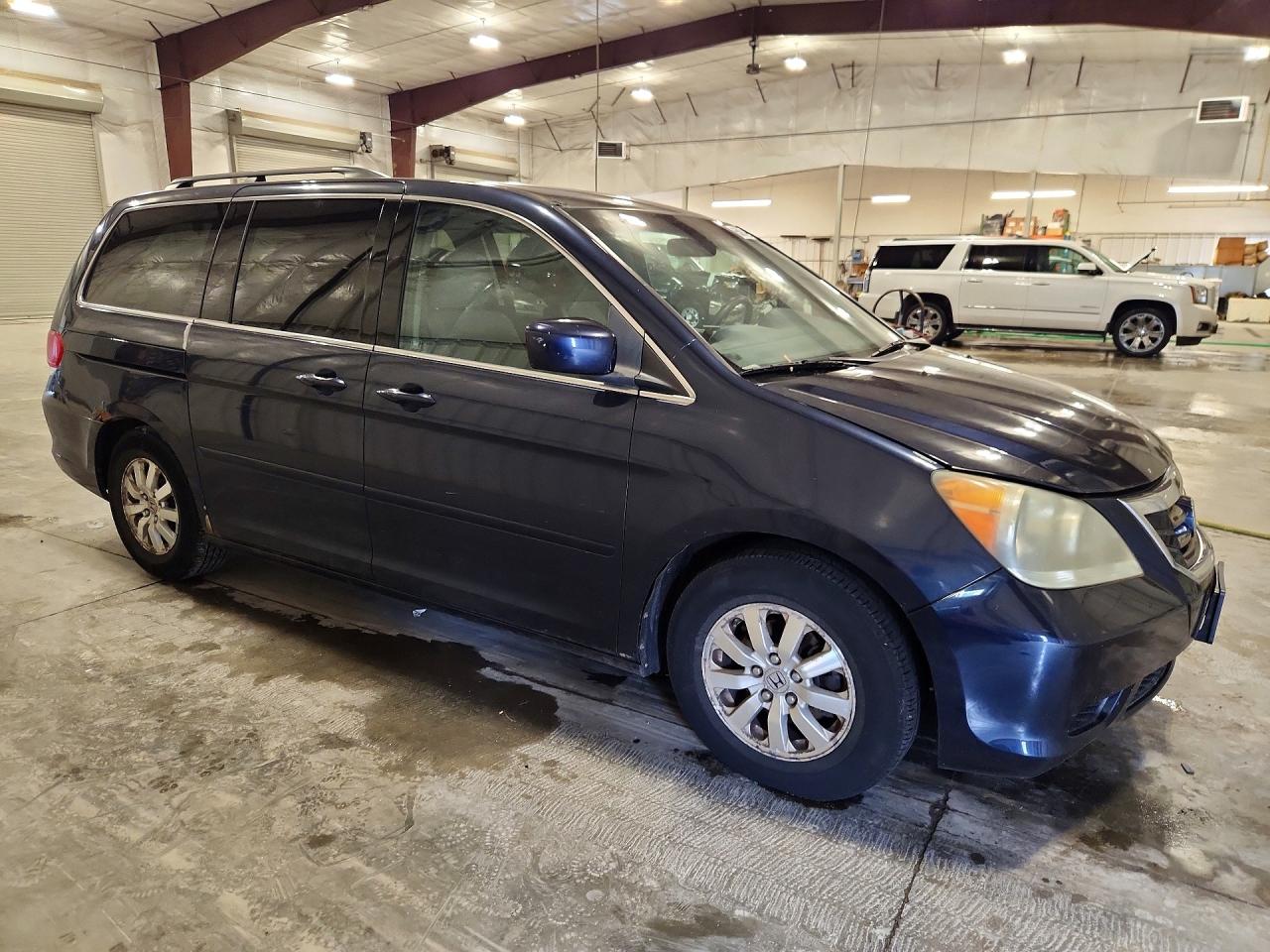 2008 Honda Odyssey Ex Silver vin: 5FNRL38488B027564