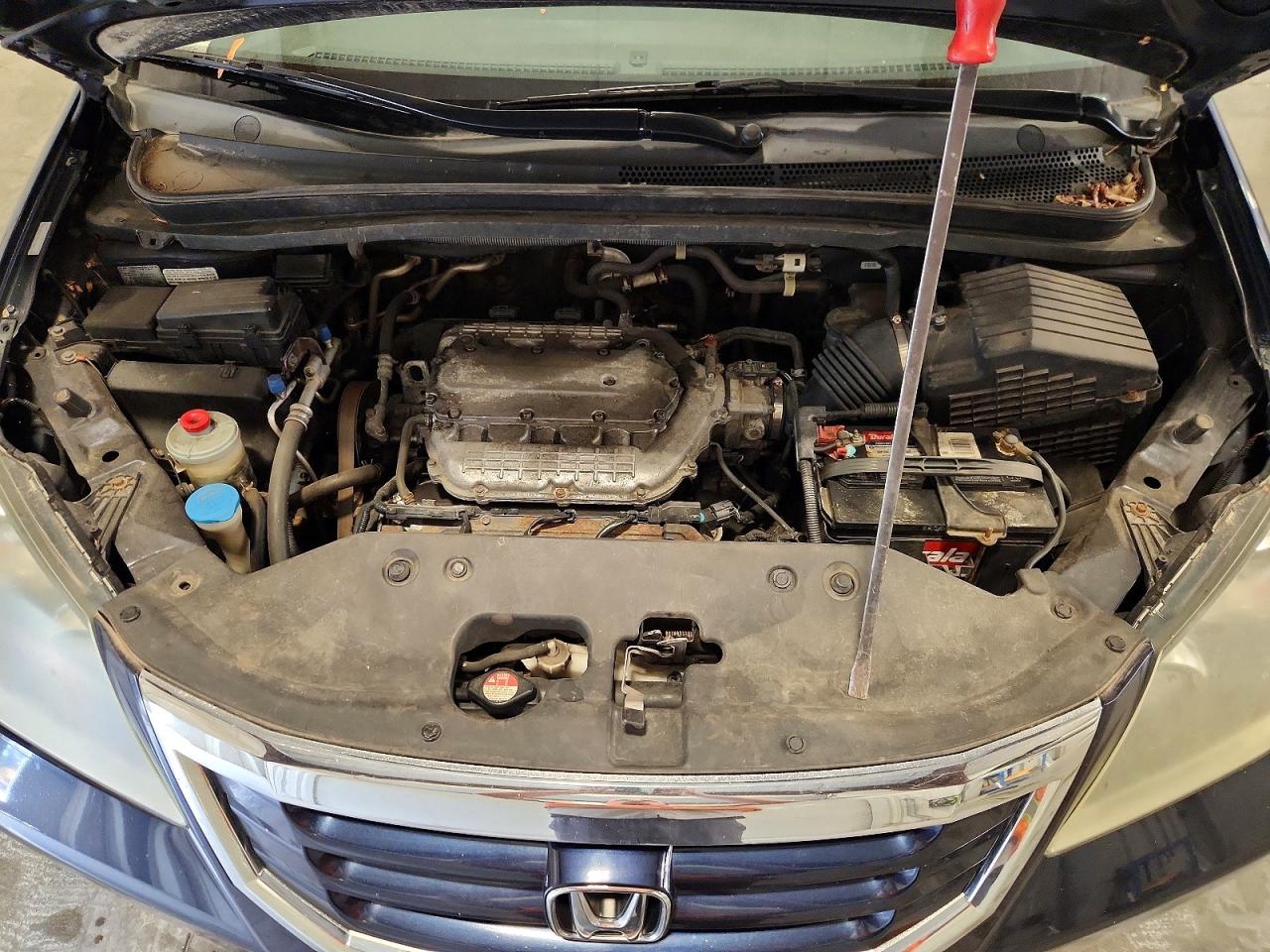 2008 Honda Odyssey Ex Silver vin: 5FNRL38488B027564