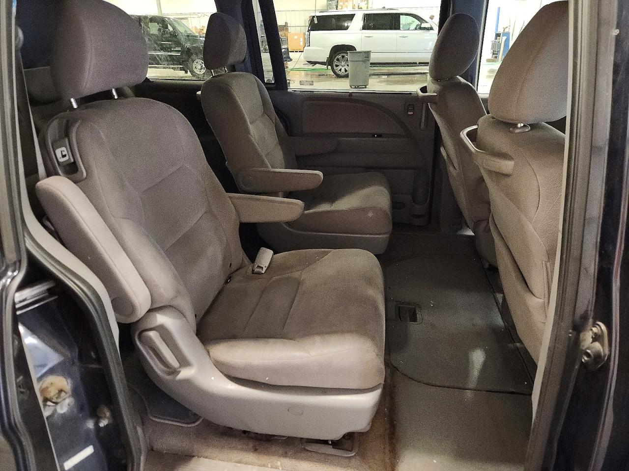 2008 Honda Odyssey Ex Silver vin: 5FNRL38488B027564
