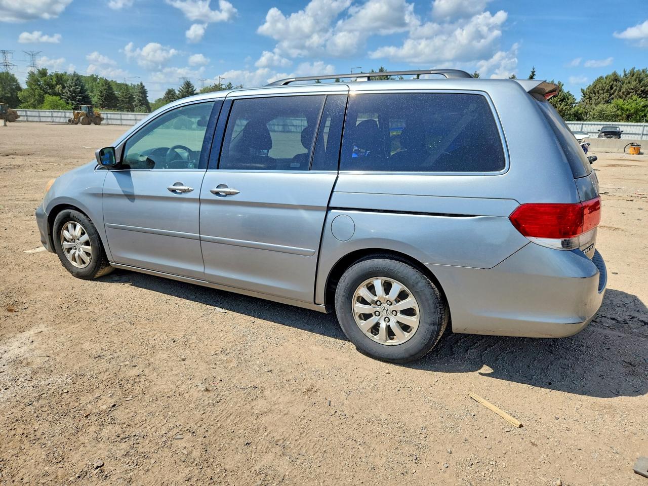 2008 Honda Odyssey Ex Silver vin: 5FNRL38488B101842