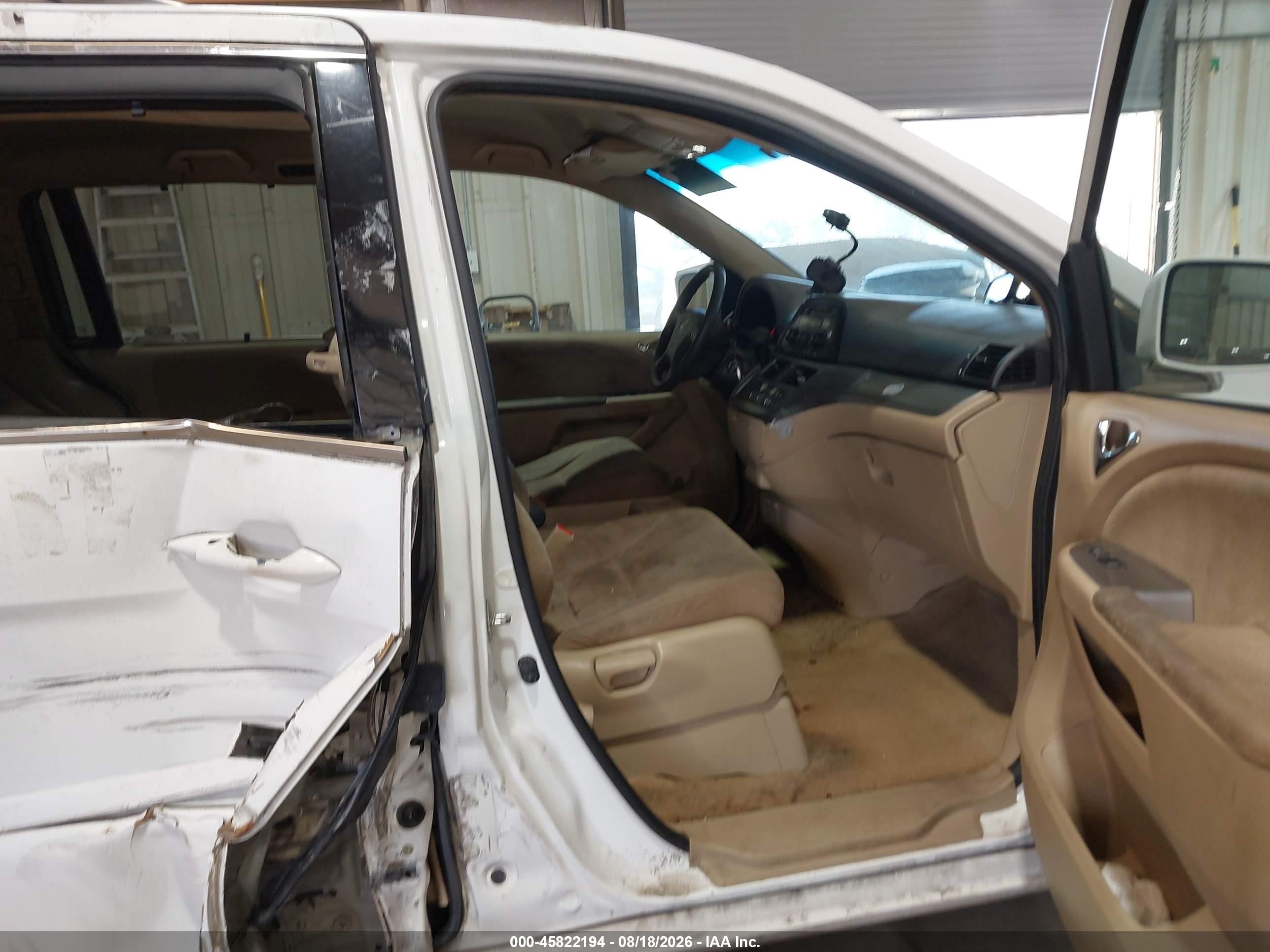 2008 Honda Odyssey Ex Белый vin: 5FNRL38488B108726