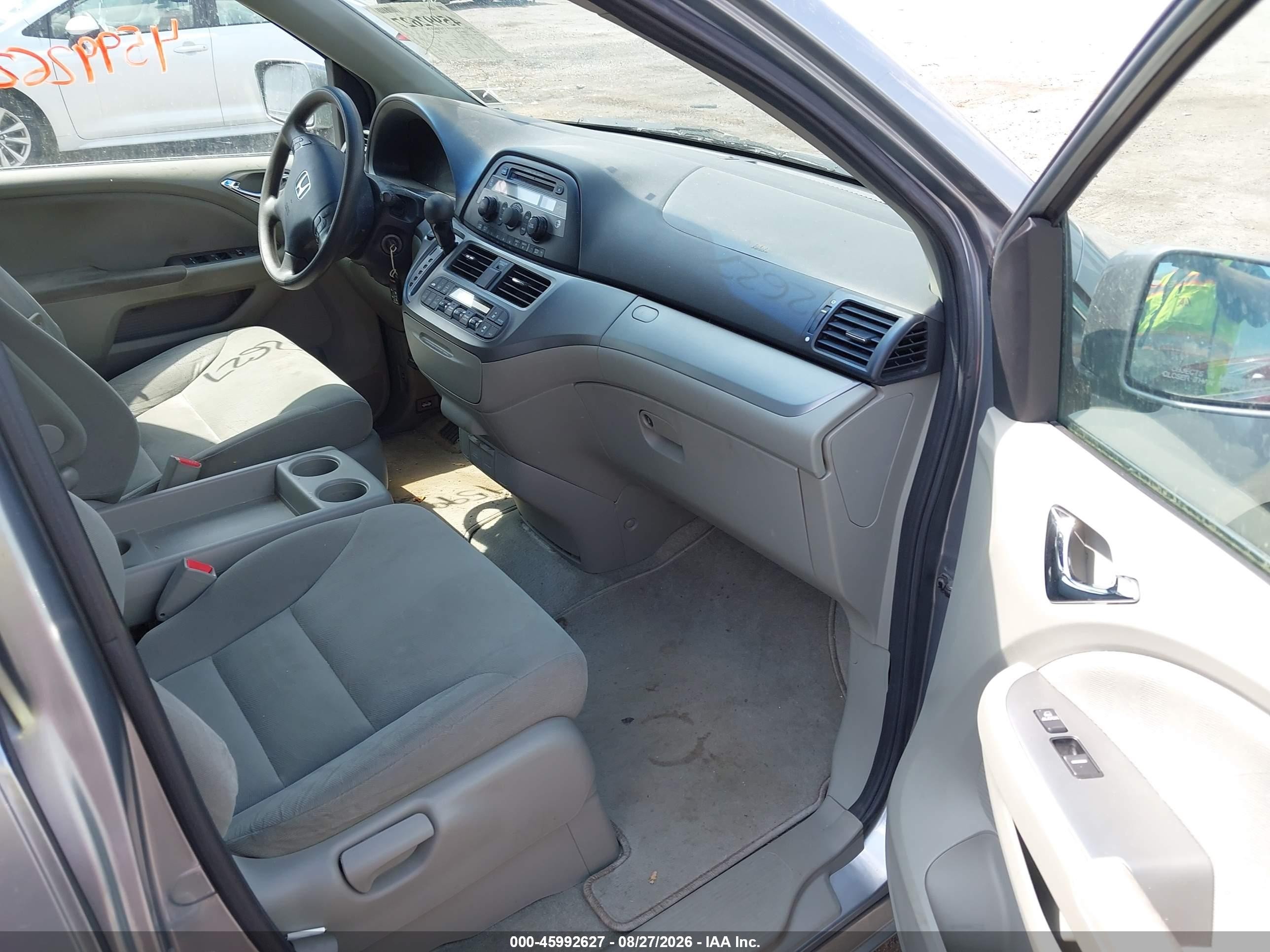 2008 Honda Odyssey Ex Silver vin: 5FNRL38488B110895