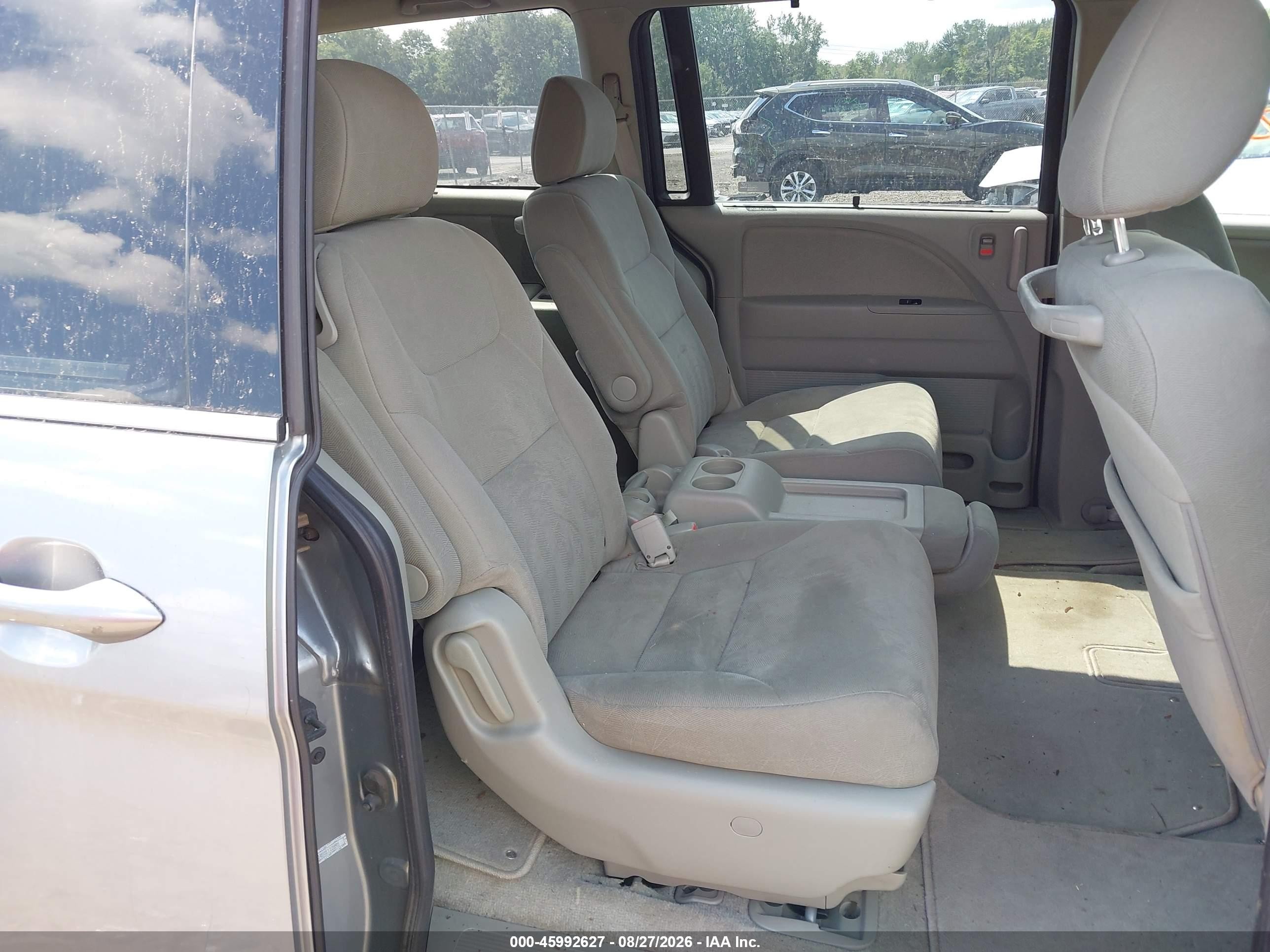 2008 Honda Odyssey Ex Silver vin: 5FNRL38488B110895