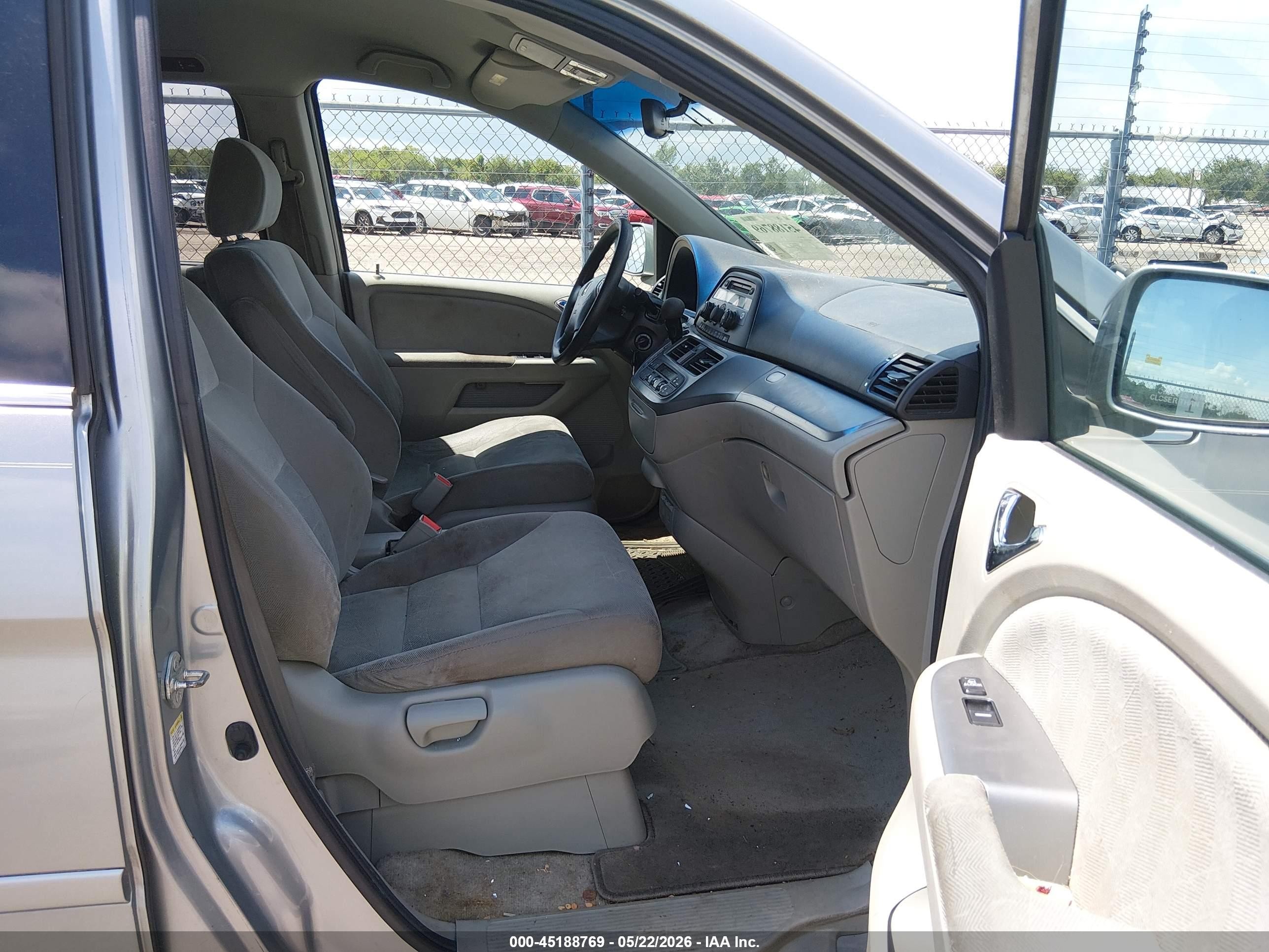 2009 Honda Odyssey Ex Silver vin: 5FNRL38489B019031