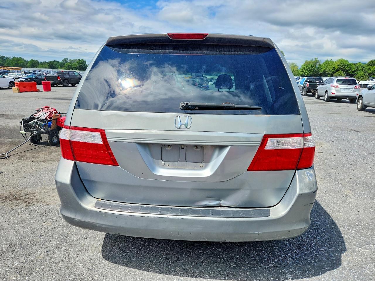 2006 Honda Odyssey Ex Silver vin: 5FNRL38496B048730