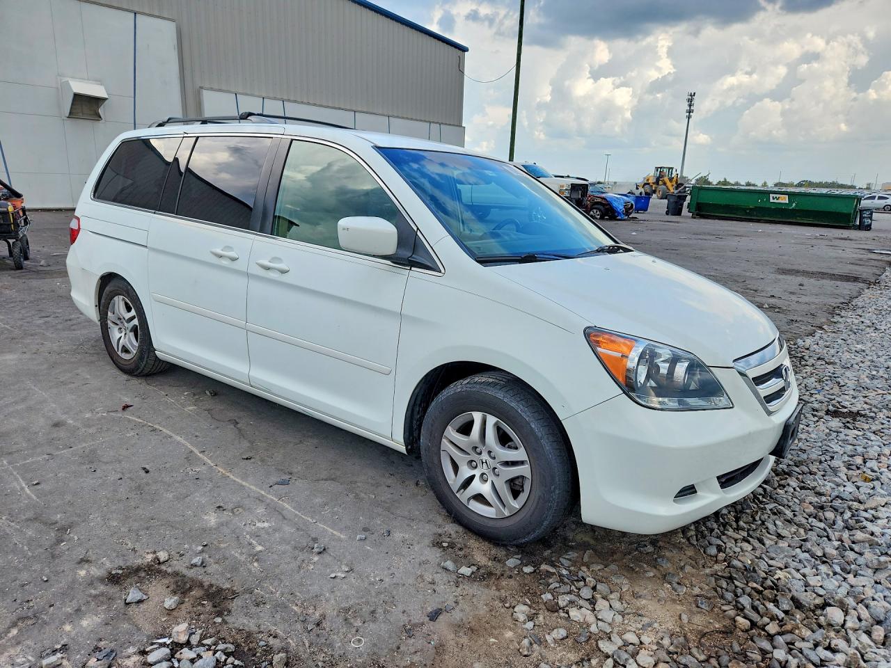 2006 Honda Odyssey Ex White vin: 5FNRL38496B401421