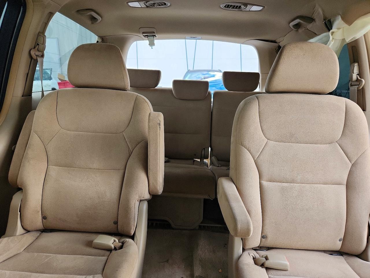 2006 Honda Odyssey Ex White vin: 5FNRL38496B401421