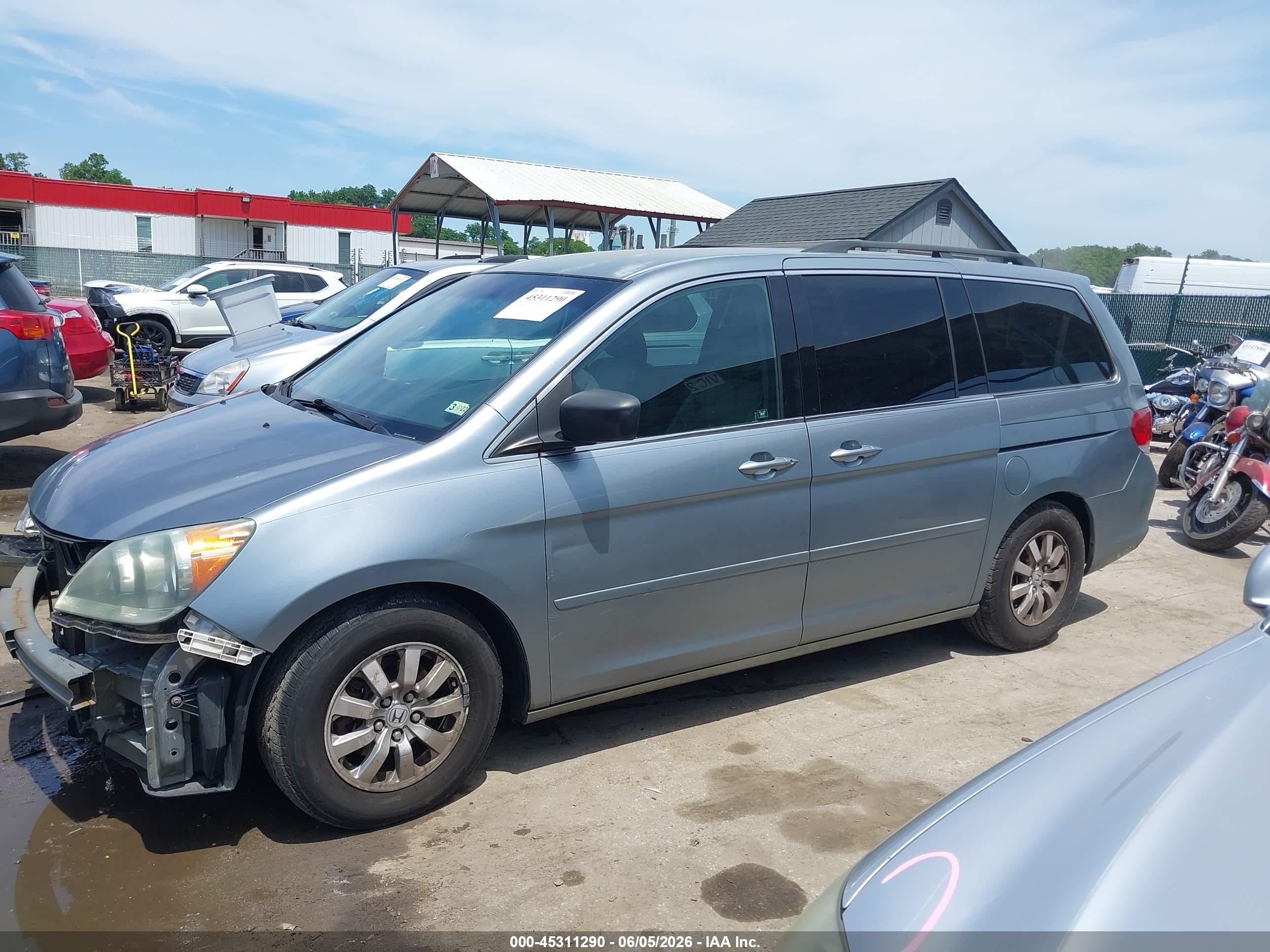 2008 Honda Odyssey Ex Silver vin: 5FNRL38498B010949