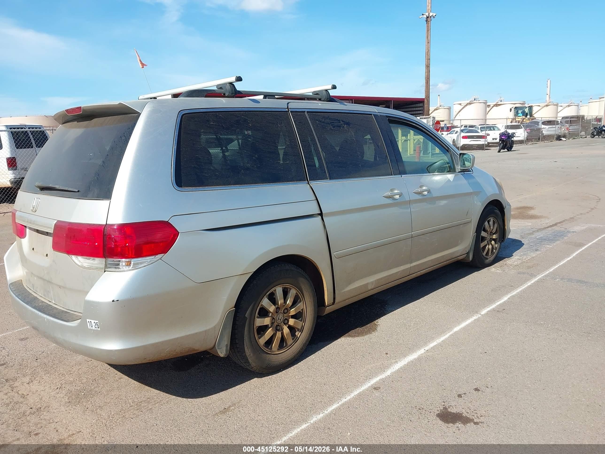 2008 Honda Odyssey Ex Silver vin: 5FNRL38498B018727