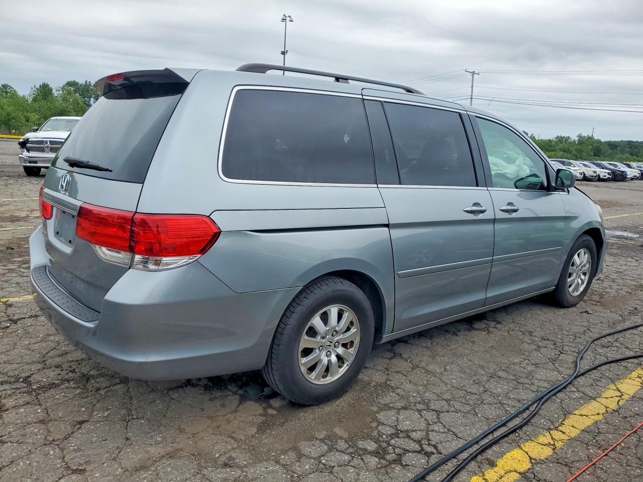 2009 Honda Odyssey Ex Silver vin: 5FNRL38499B047615