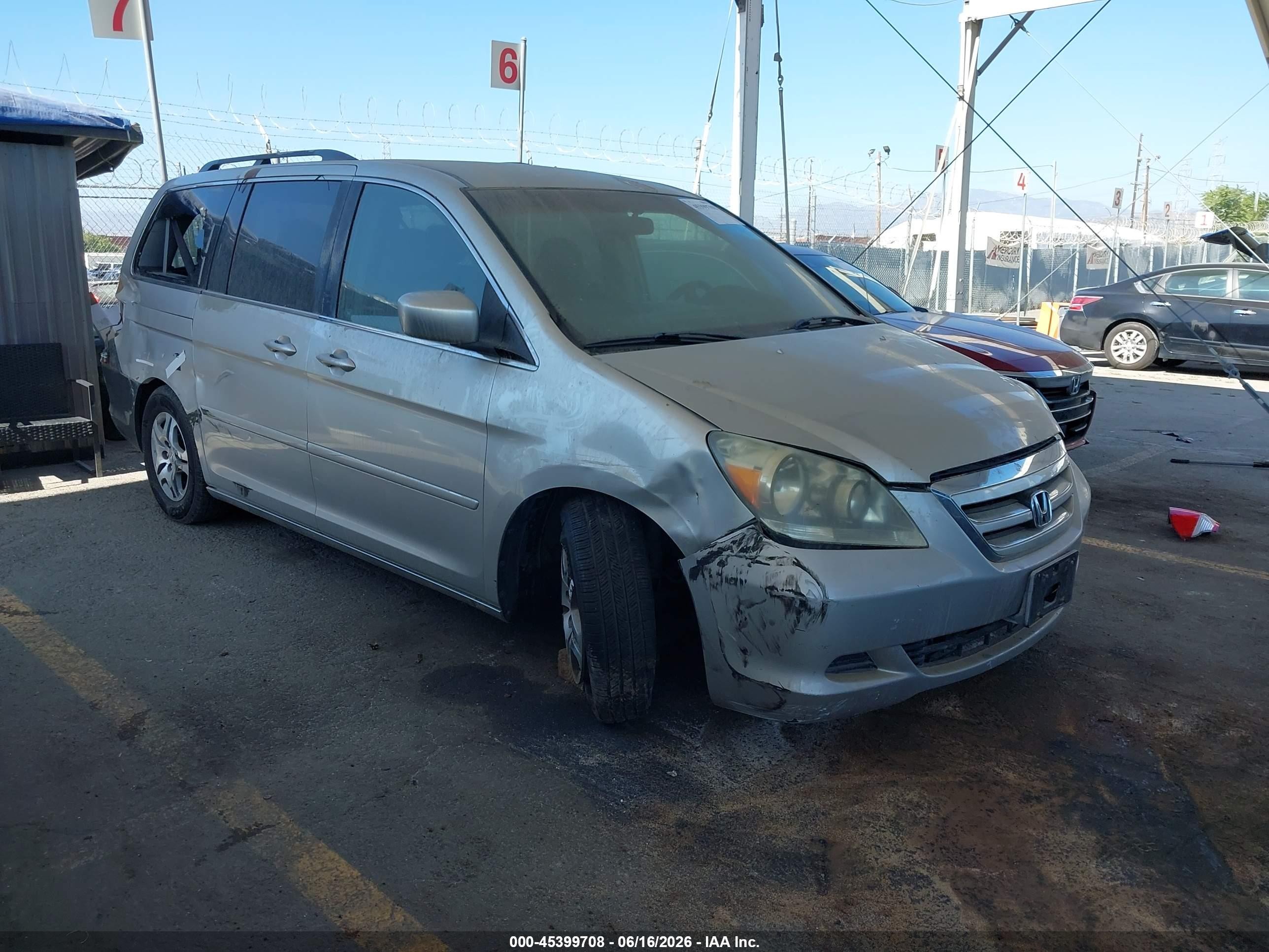 2005 Honda Odyssey Ex Серебряный vin: 5FNRL384X5B029067