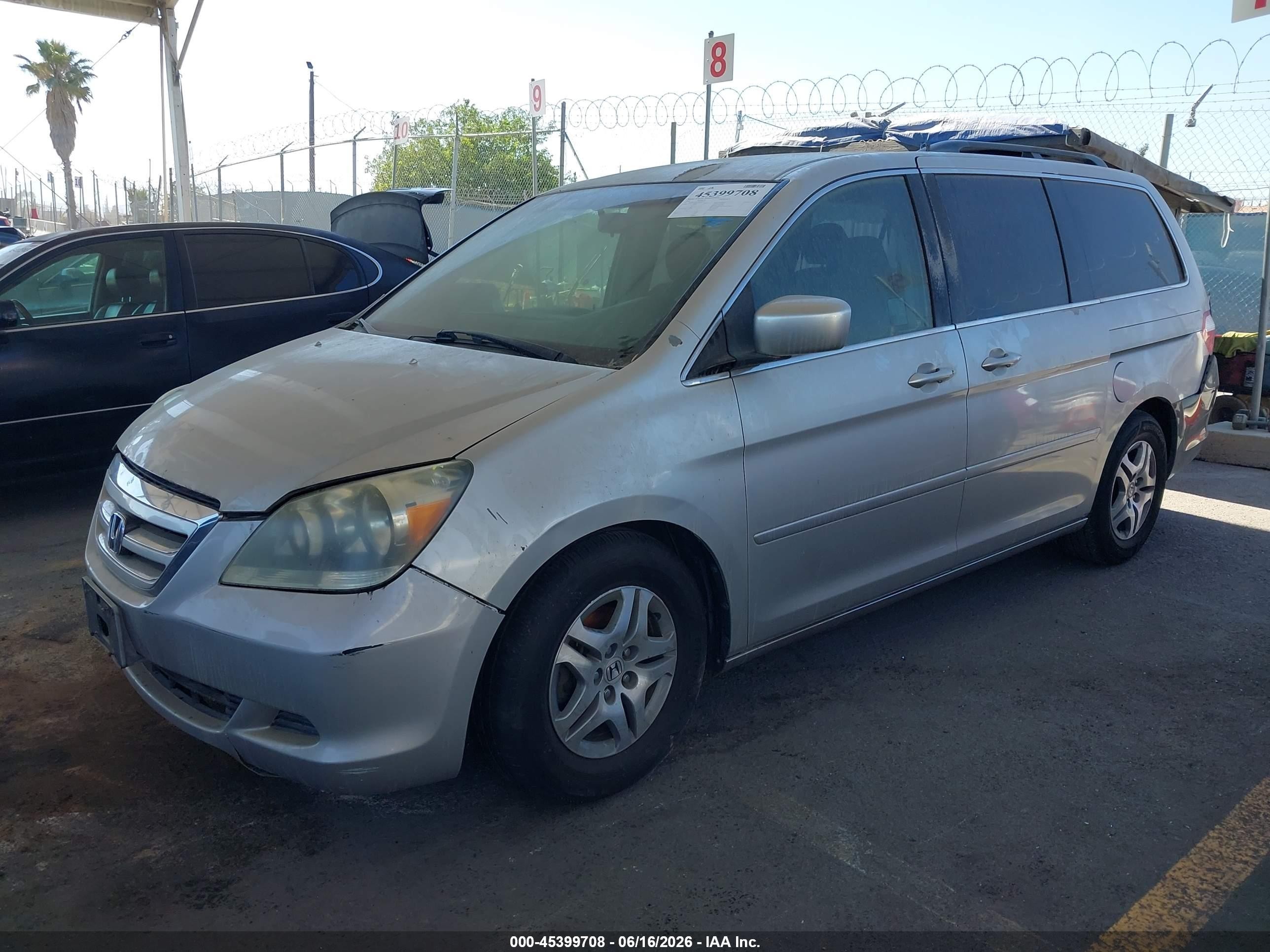2005 Honda Odyssey Ex Серебряный vin: 5FNRL384X5B029067
