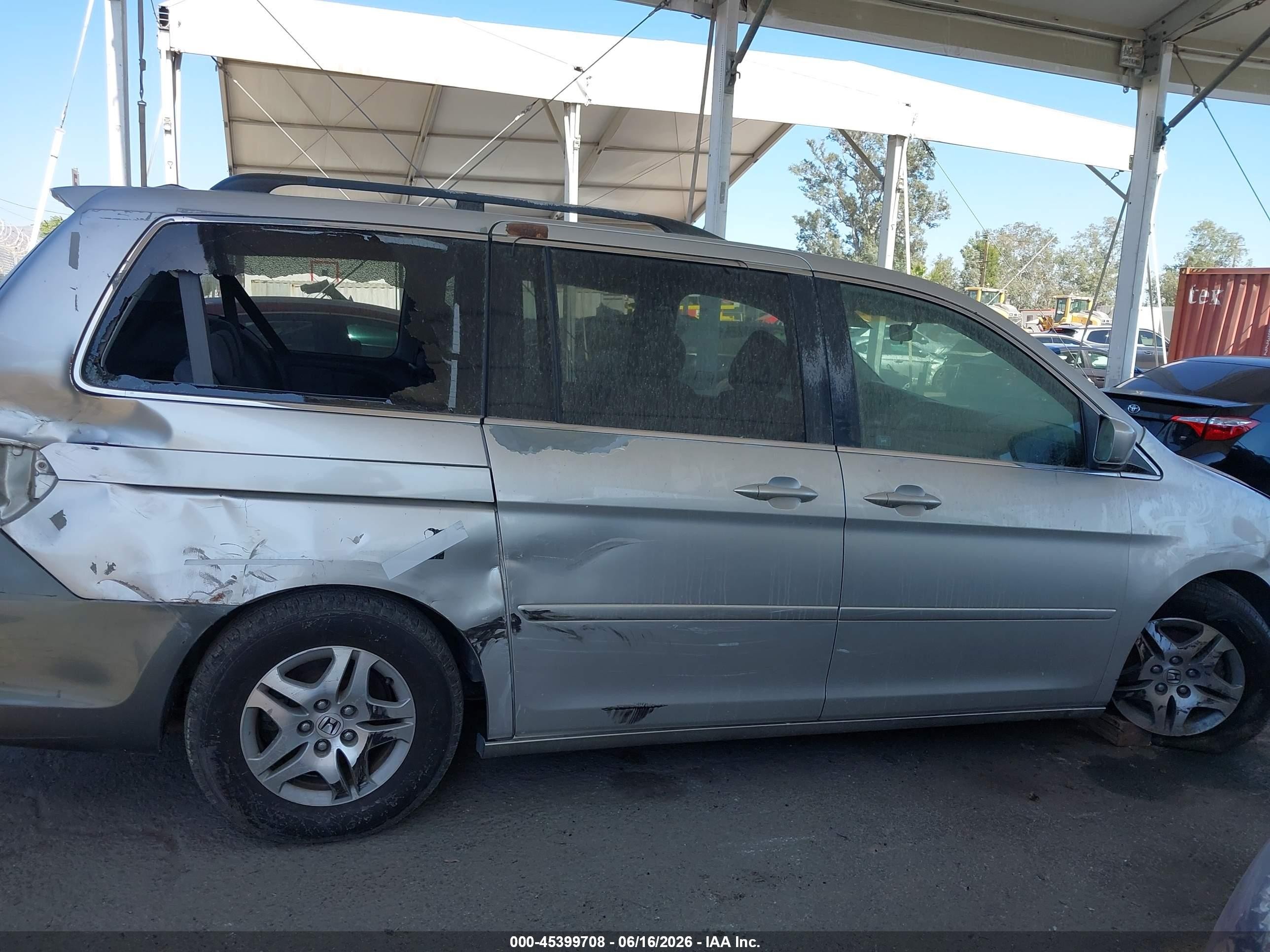 2005 Honda Odyssey Ex Серебряный vin: 5FNRL384X5B029067