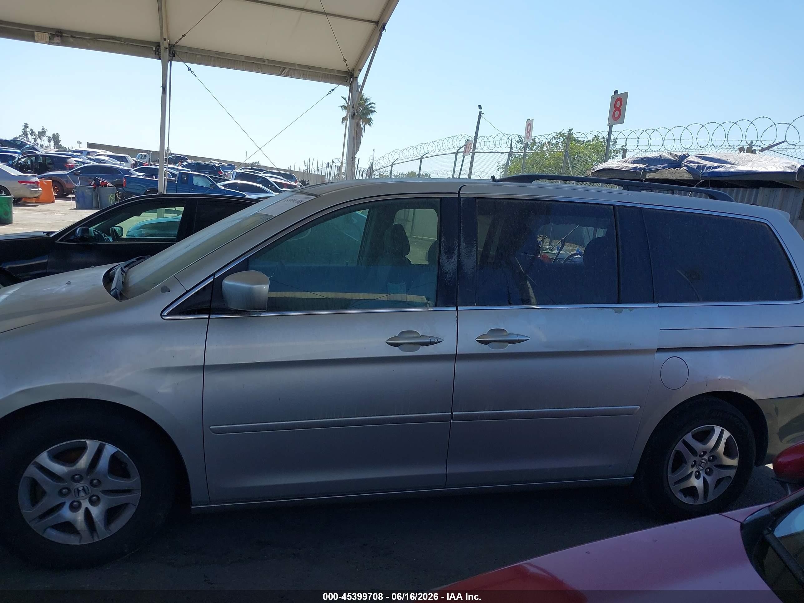 2005 Honda Odyssey Ex Серебряный vin: 5FNRL384X5B029067
