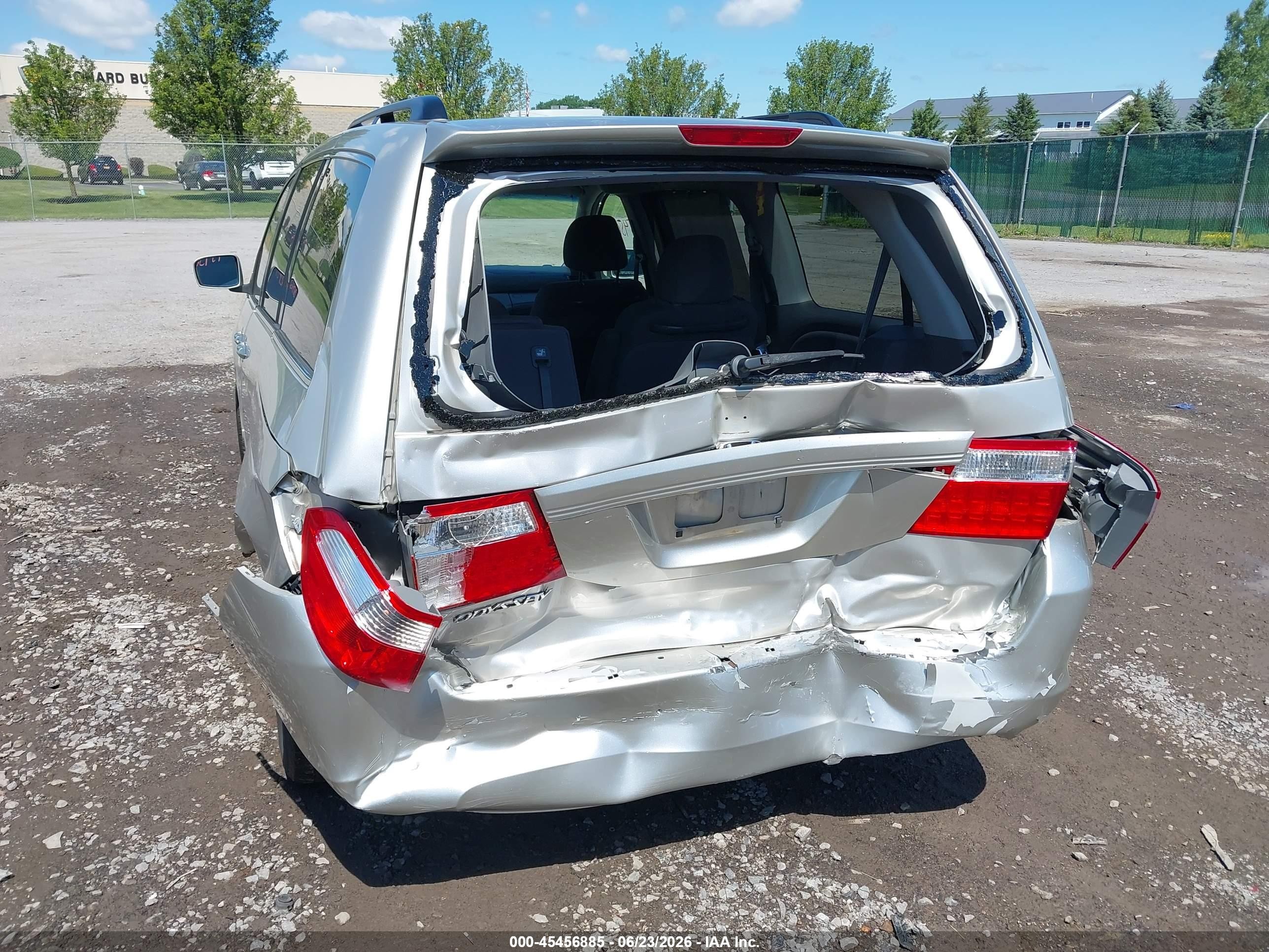 2006 Honda Odyssey Ex Silver vin: 5FNRL384X6B405204