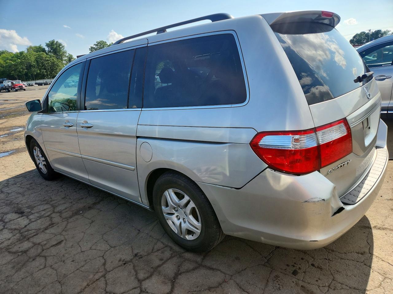2006 Honda Odyssey Ex Silver vin: 5FNRL384X6B413092