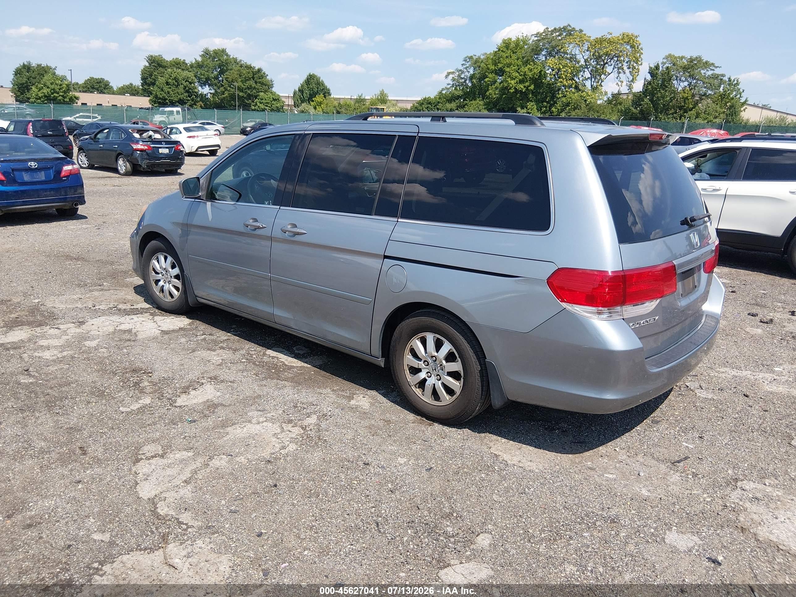 2008 Honda Odyssey Ex Blue vin: 5FNRL384X8B005503