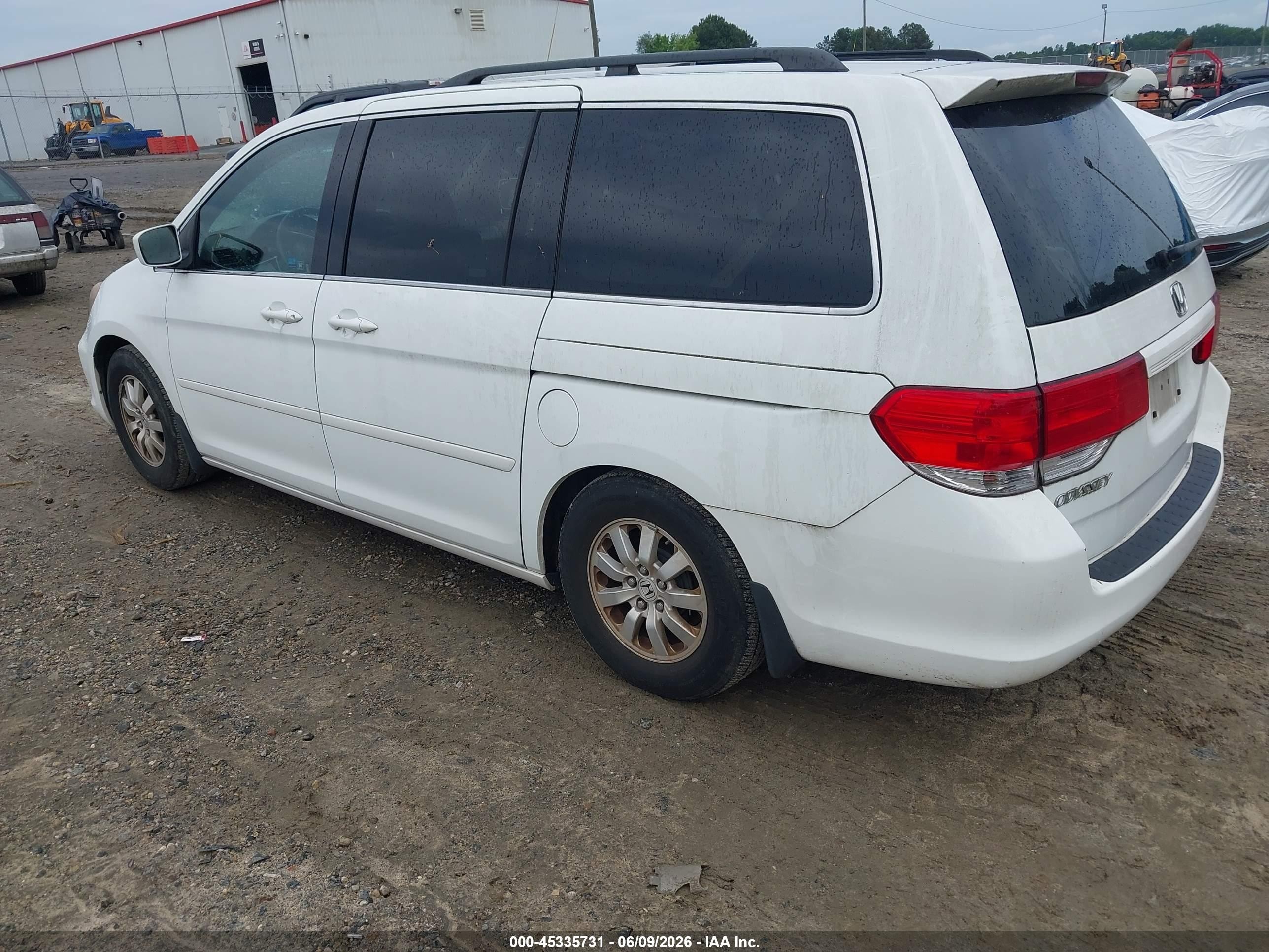 2008 Honda Odyssey Ex White vin: 5FNRL384X8B095090