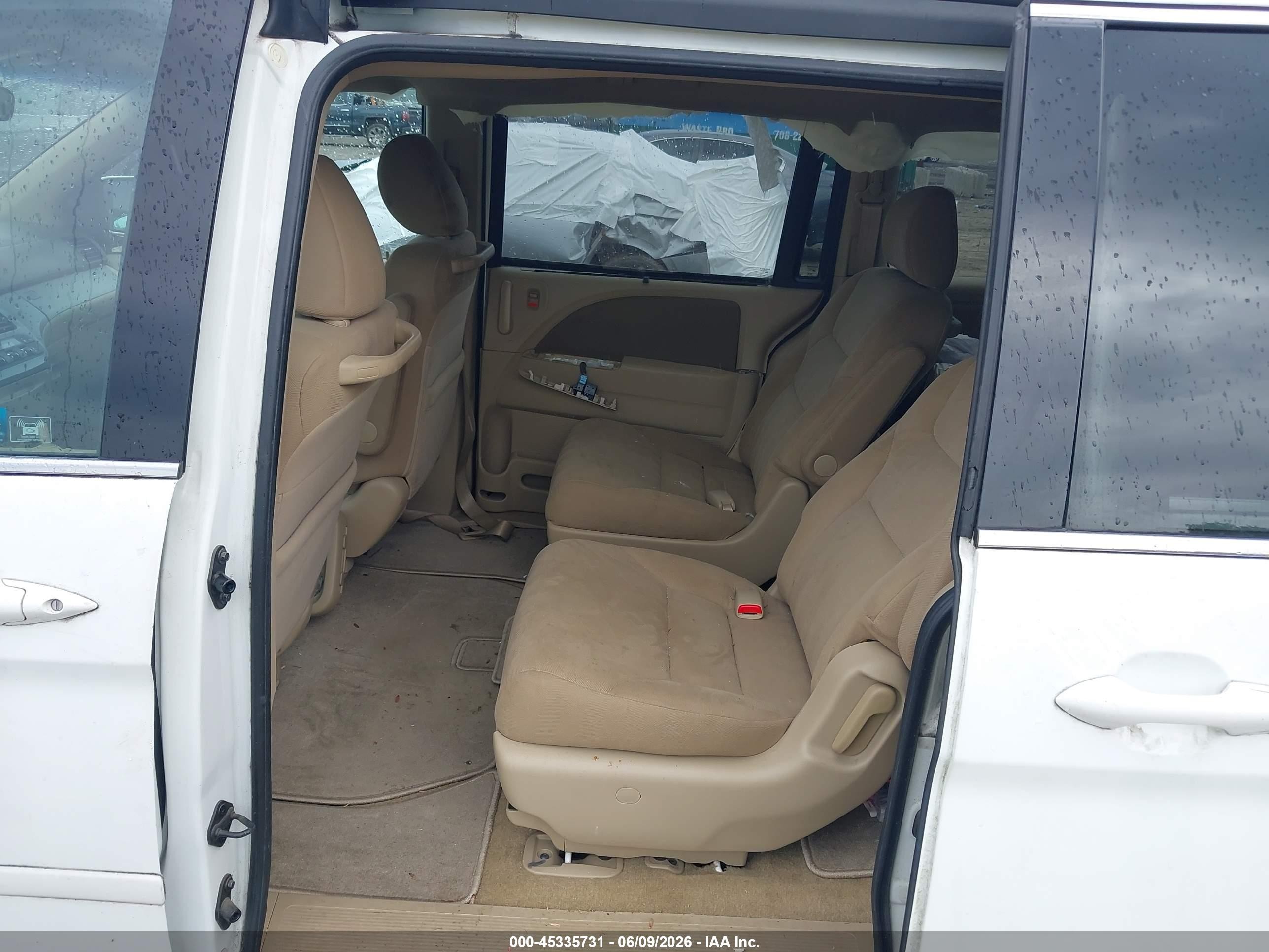 2008 Honda Odyssey Ex White vin: 5FNRL384X8B095090