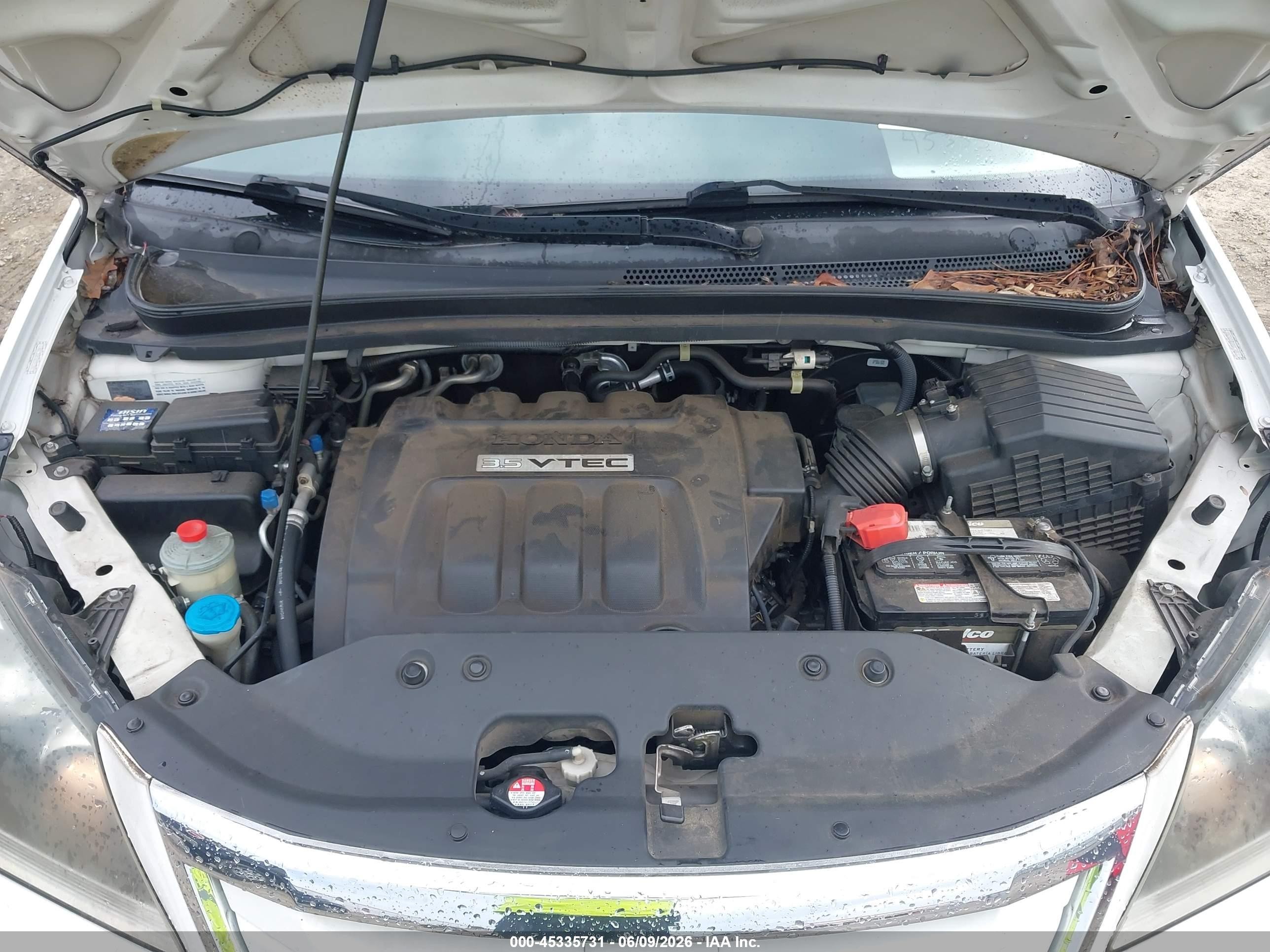 2008 Honda Odyssey Ex White vin: 5FNRL384X8B095090
