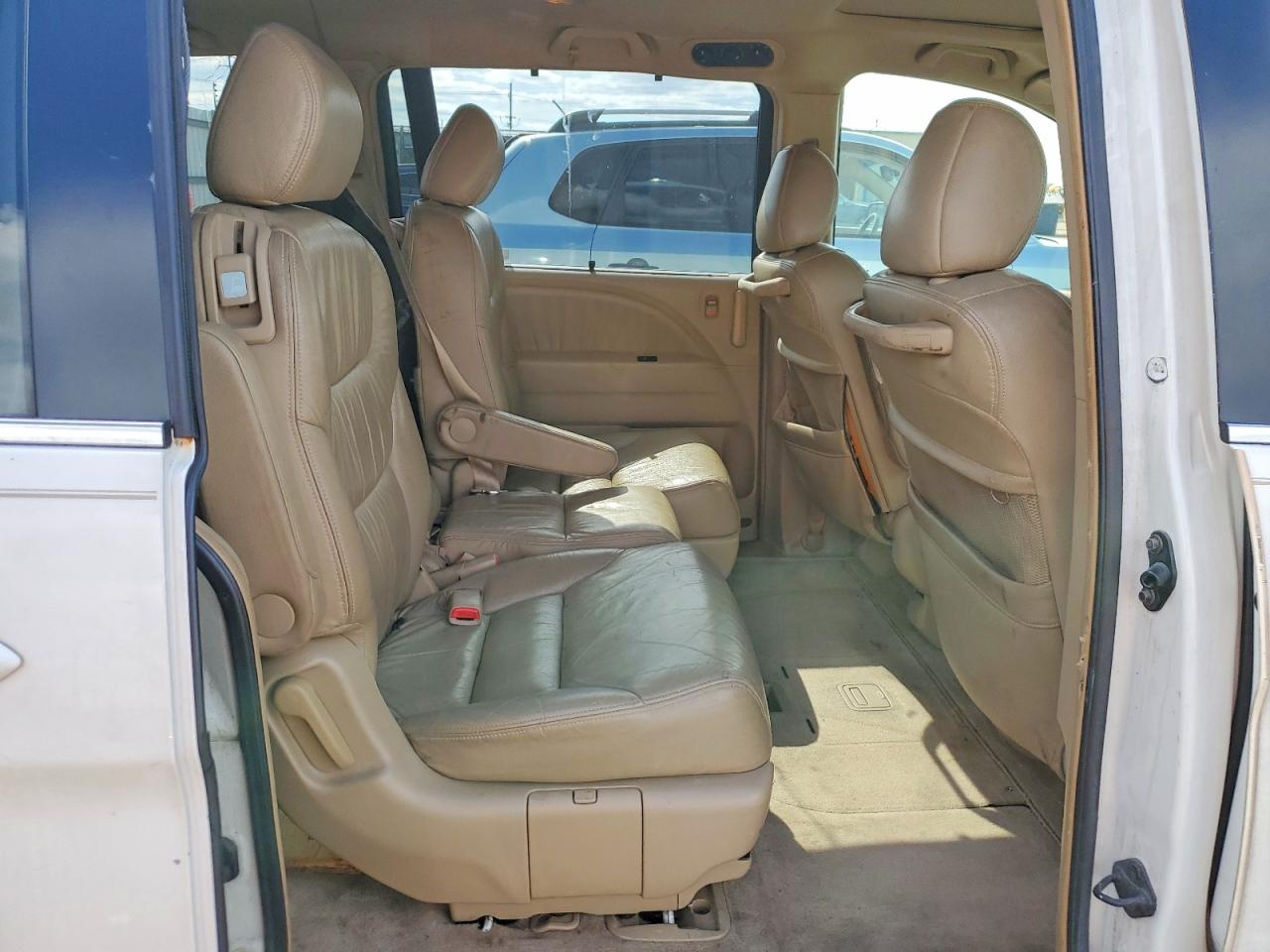 2006 Honda Odyssey Exl White vin: 5FNRL38606B421073