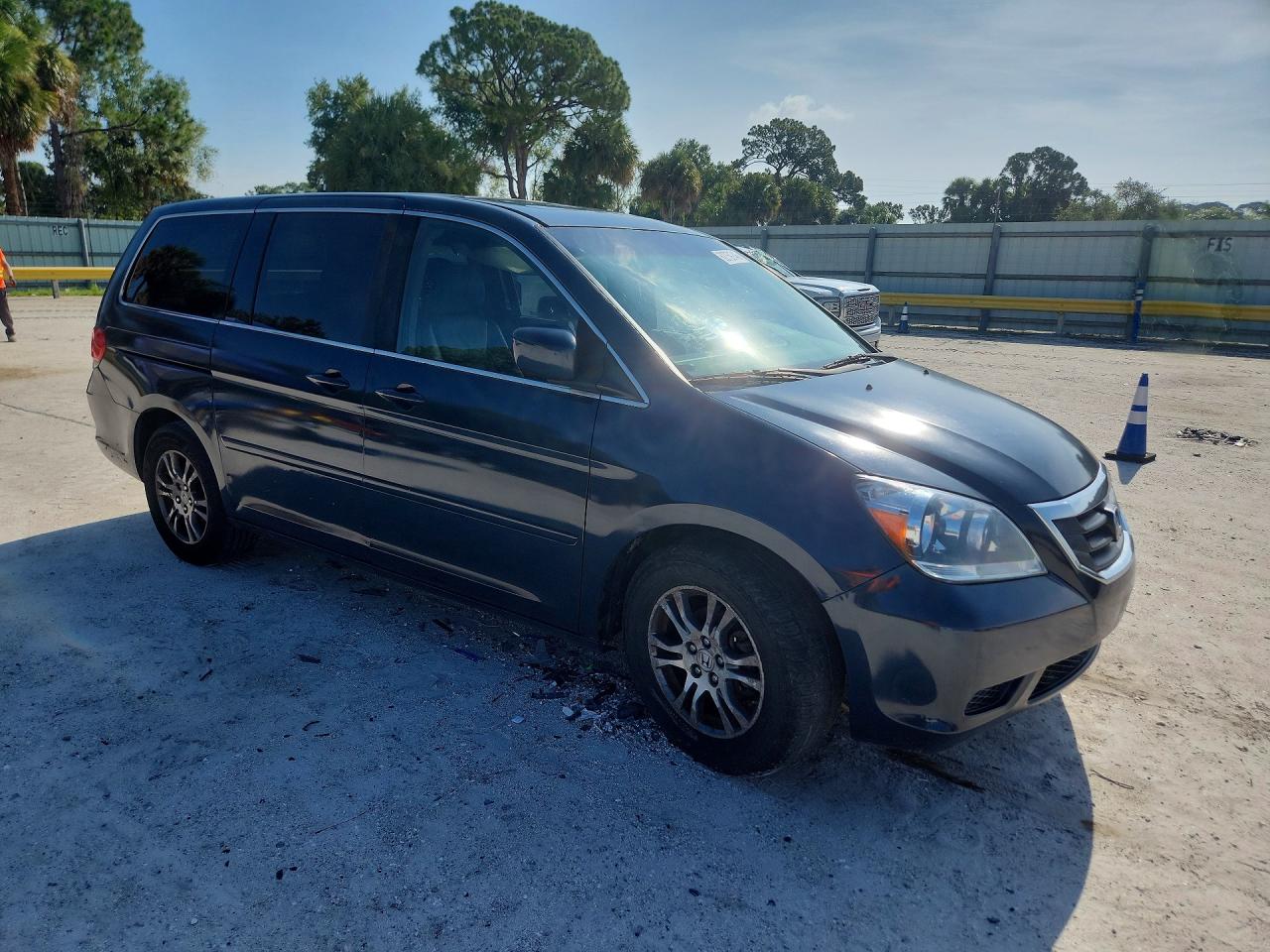 2009 Honda Odyssey Exl Blue vin: 5FNRL38609B410899