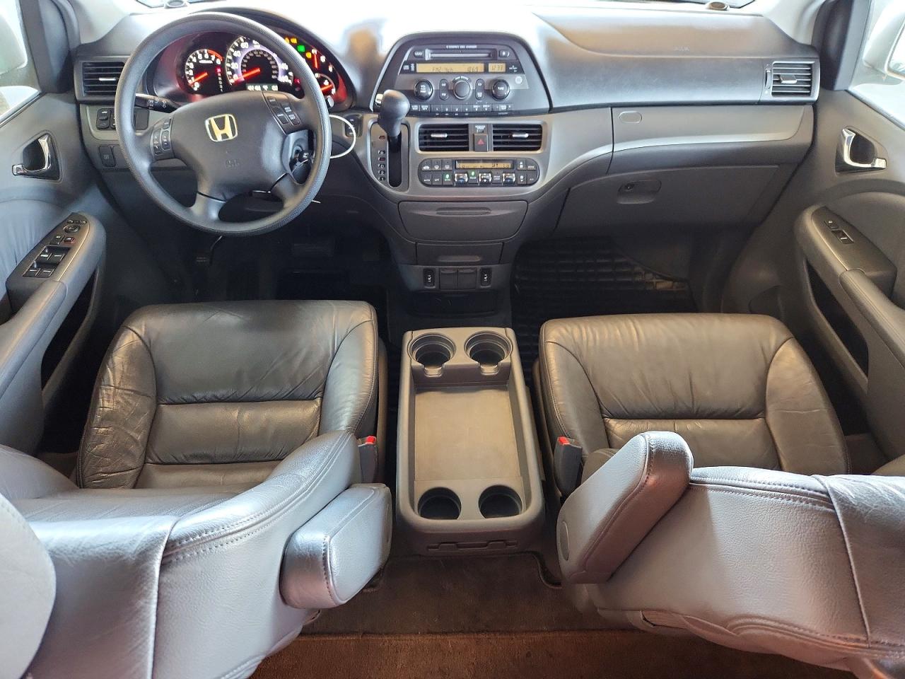 2005 Honda Odyssey Exl Silver vin: 5FNRL38625B027847