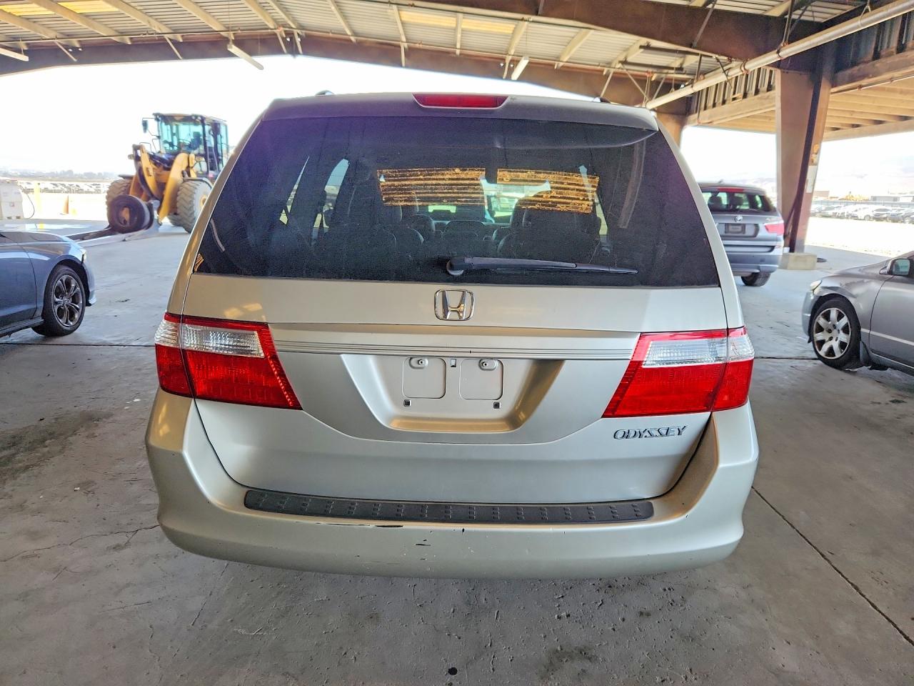 2005 Honda Odyssey Exl Silver vin: 5FNRL38625B027847