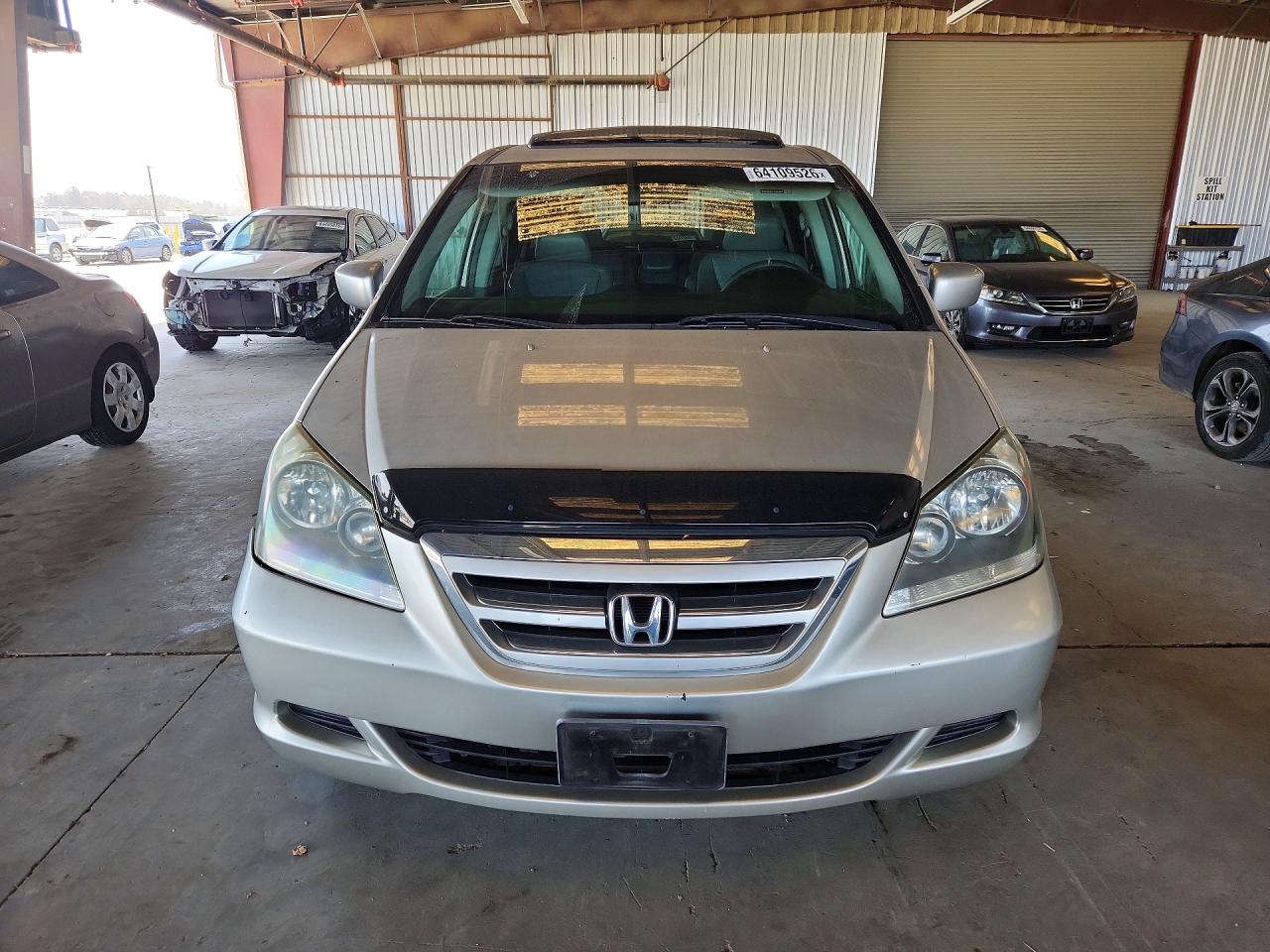 2005 Honda Odyssey Exl Silver vin: 5FNRL38625B027847