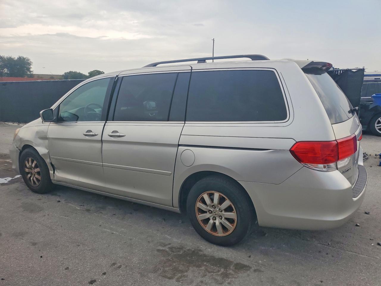 2008 Honda Odyssey Exl Silver vin: 5FNRL38628B104141