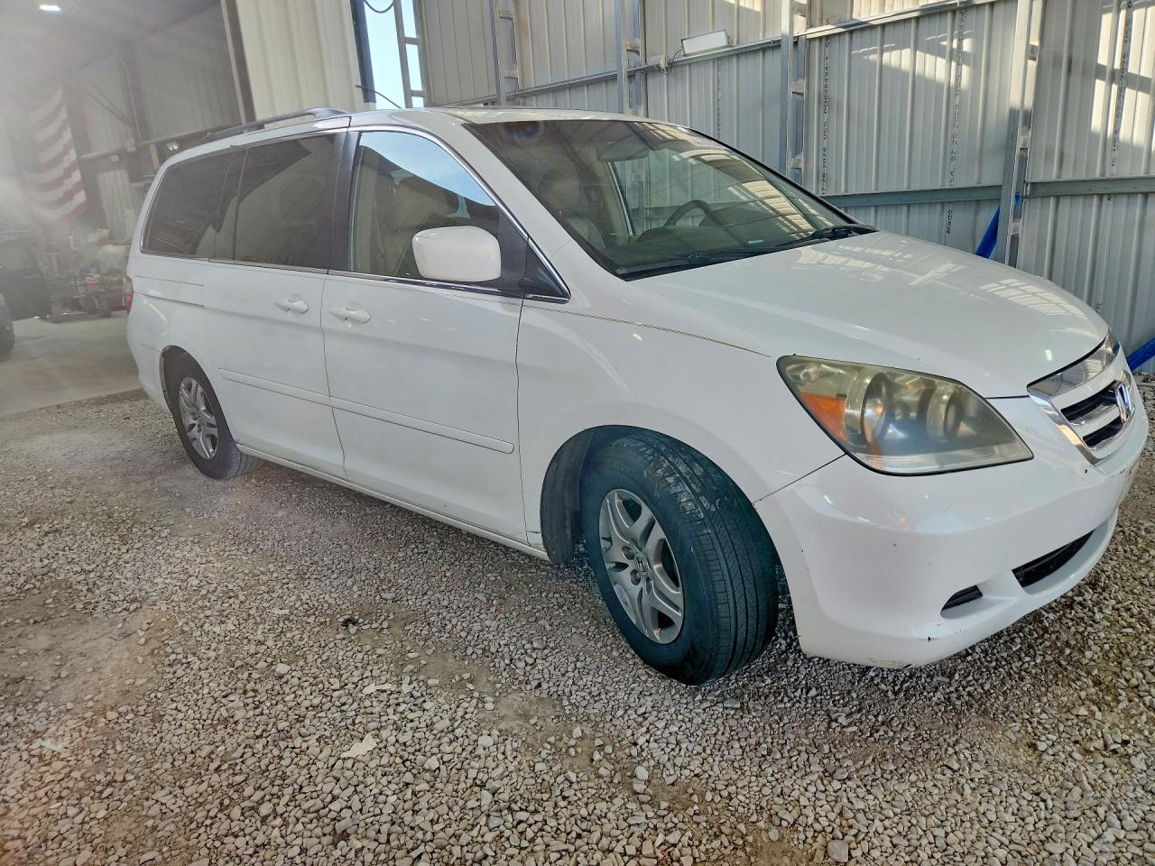 2005 Honda Odyssey Exl White vin: 5FNRL38635B424550