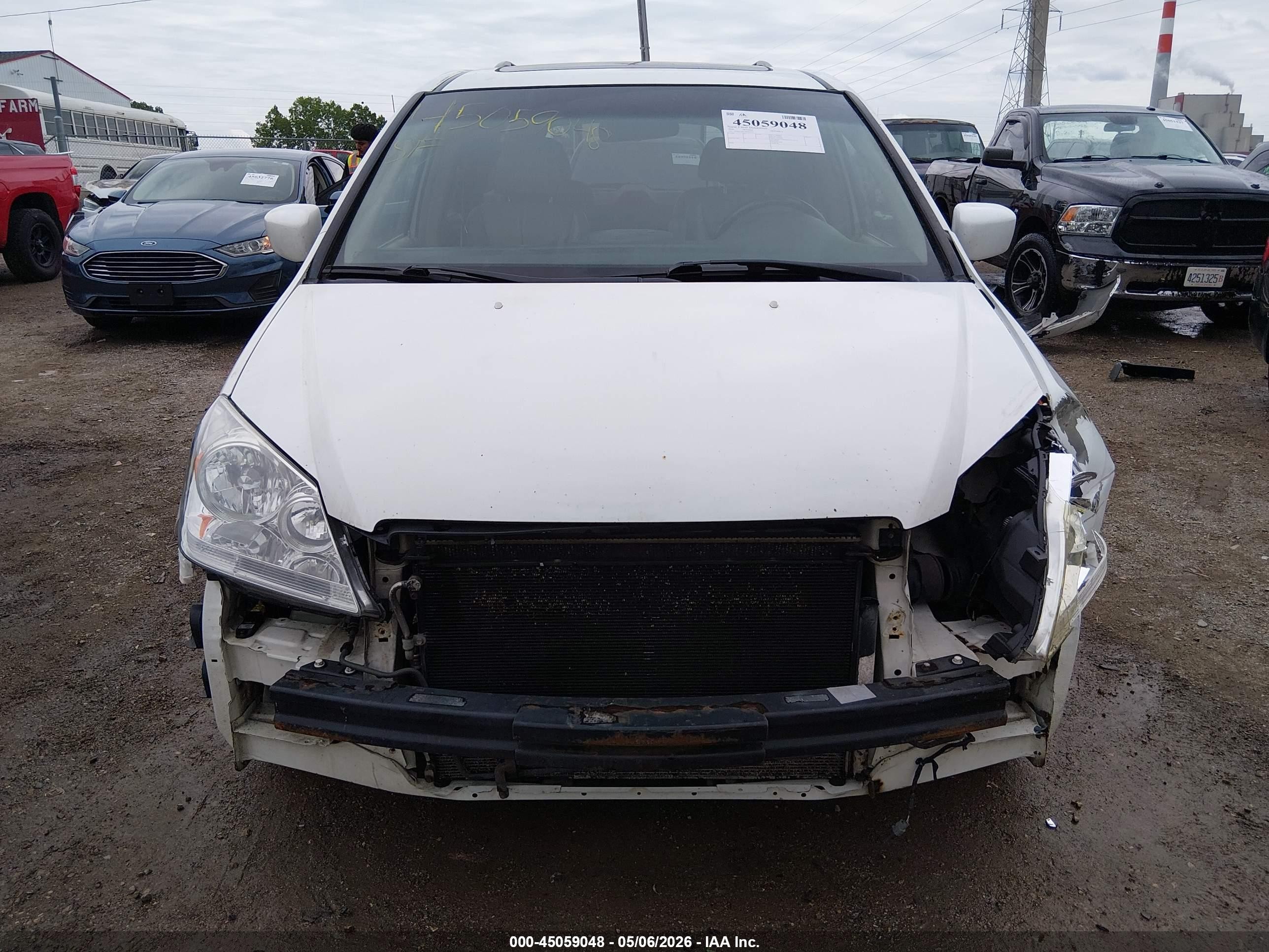 2006 Honda Odyssey Ex-l White vin: 5FNRL38636B402517