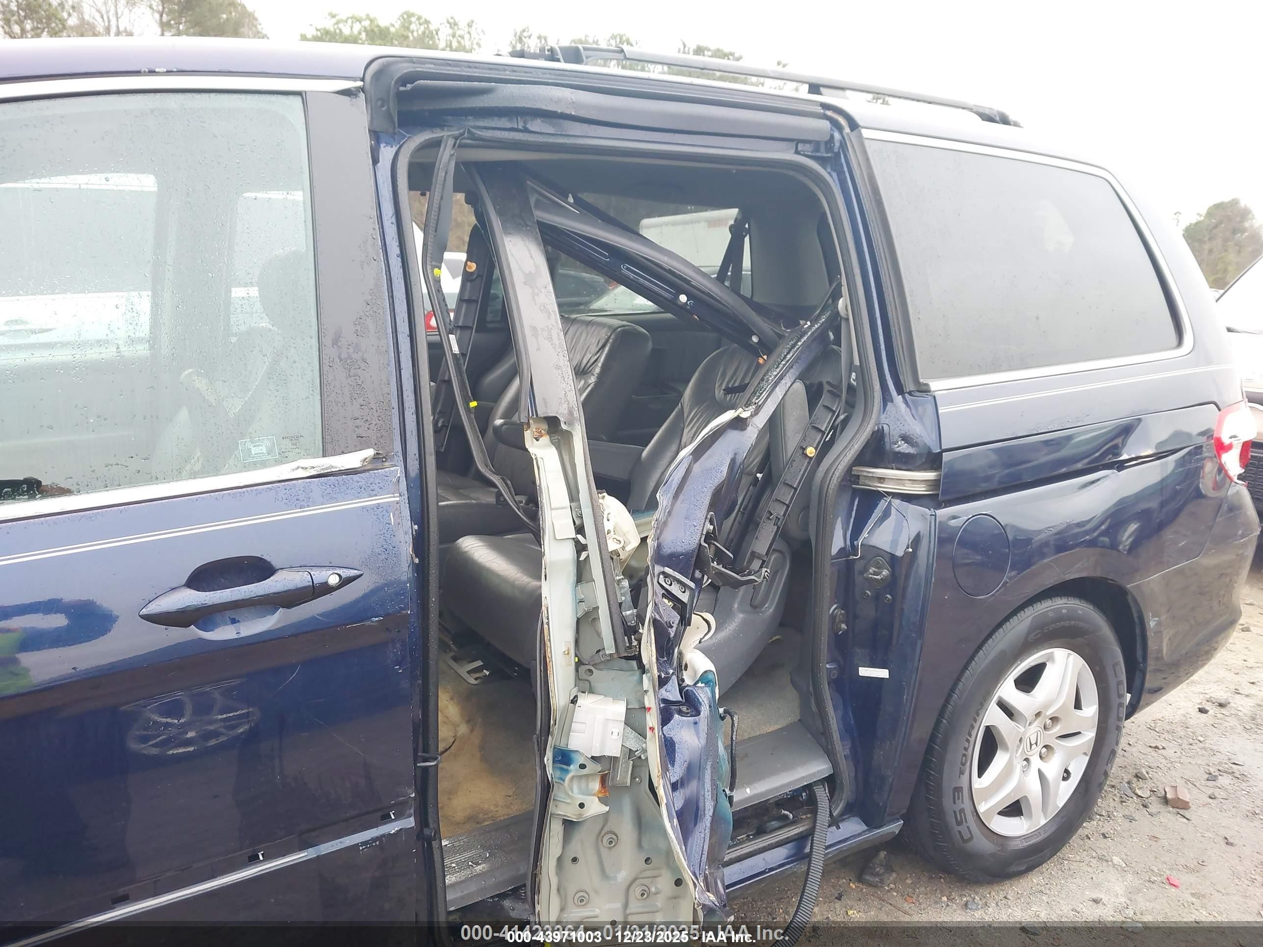 2007 Honda Odyssey Ex-l Dark Blue vin: 5FNRL38637B130102