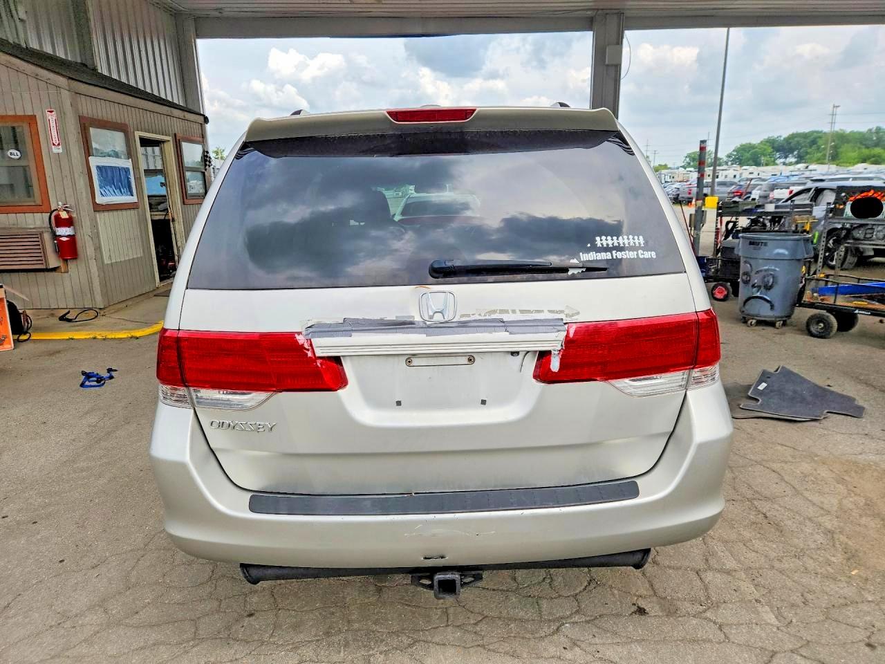 2008 Honda Odyssey Exl Silver vin: 5FNRL38638B109512