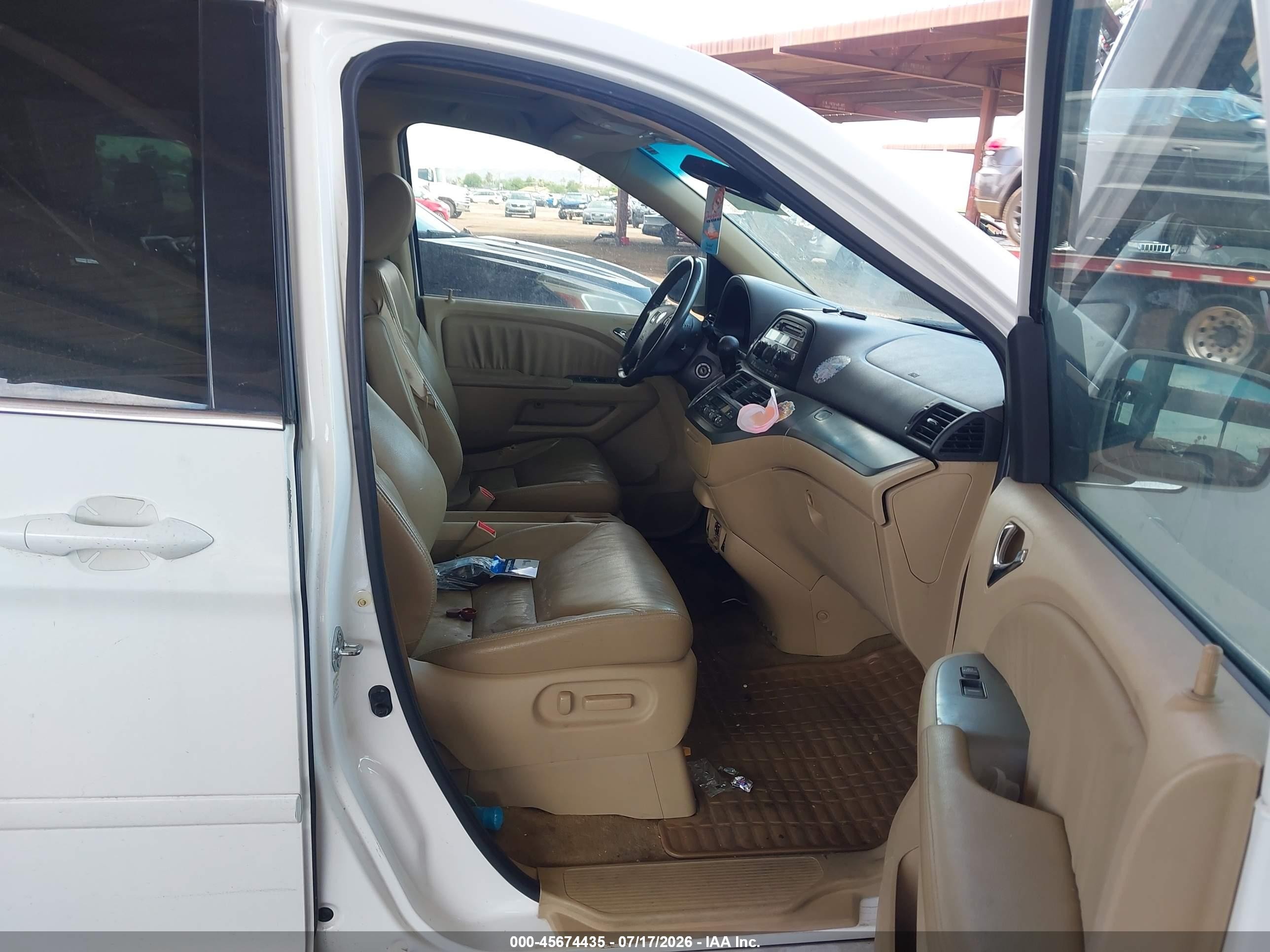 2008 Honda Odyssey Ex-l White vin: 5FNRL38648B417644