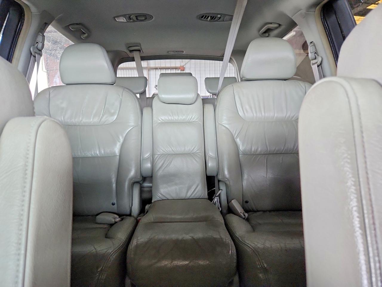 2006 Honda Odyssey Gray vin: 5FNRL38656B117947