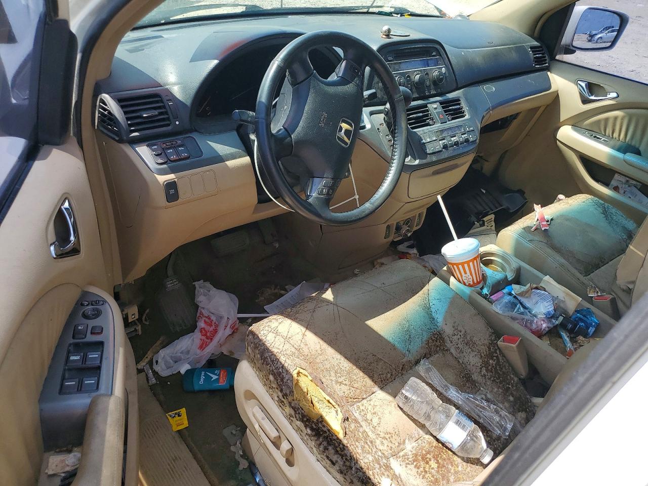 2006 Honda Odyssey Exl White vin: 5FNRL38656B402499