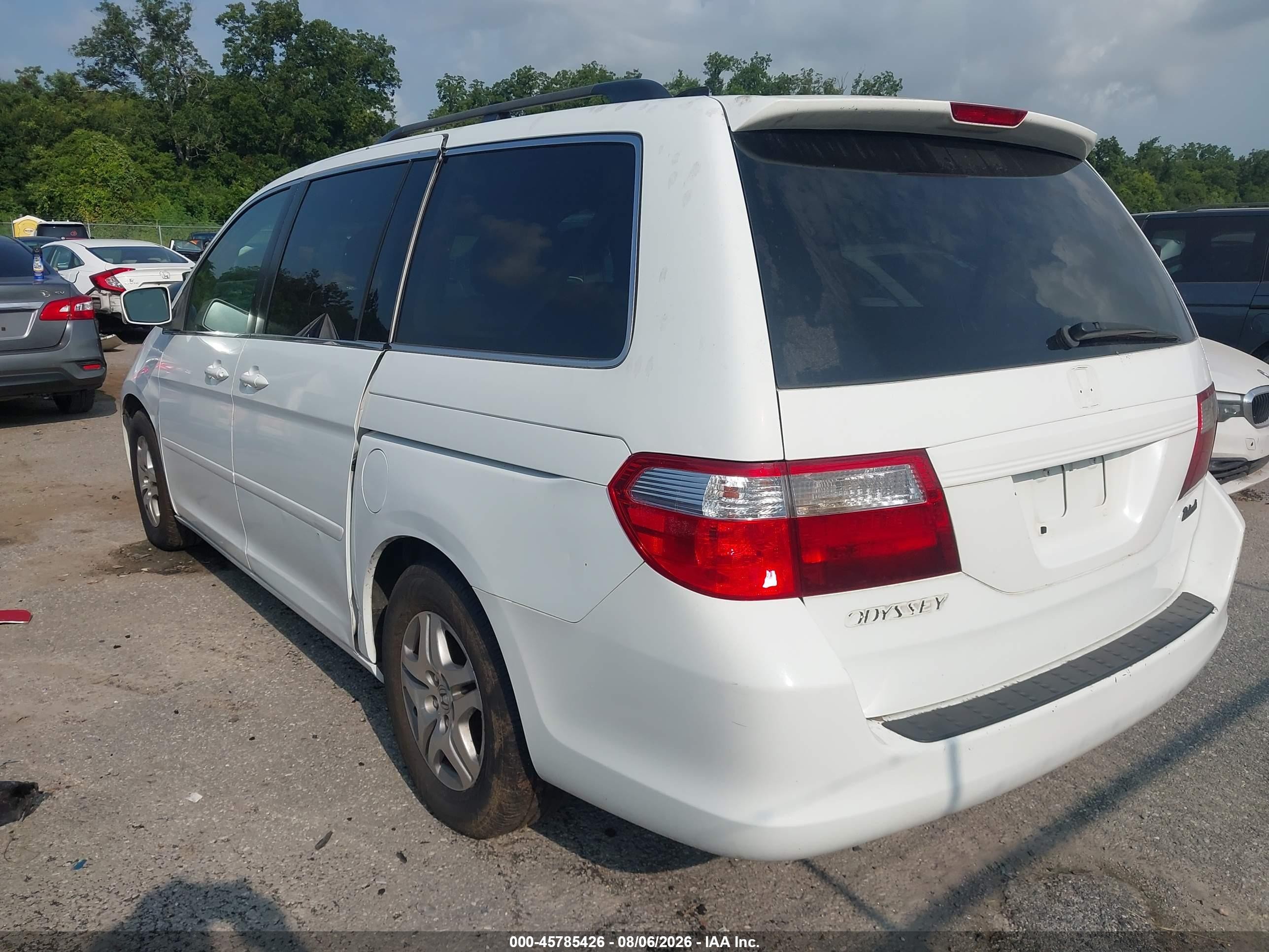 2006 Honda Odyssey Ex-l White vin: 5FNRL38656B402518