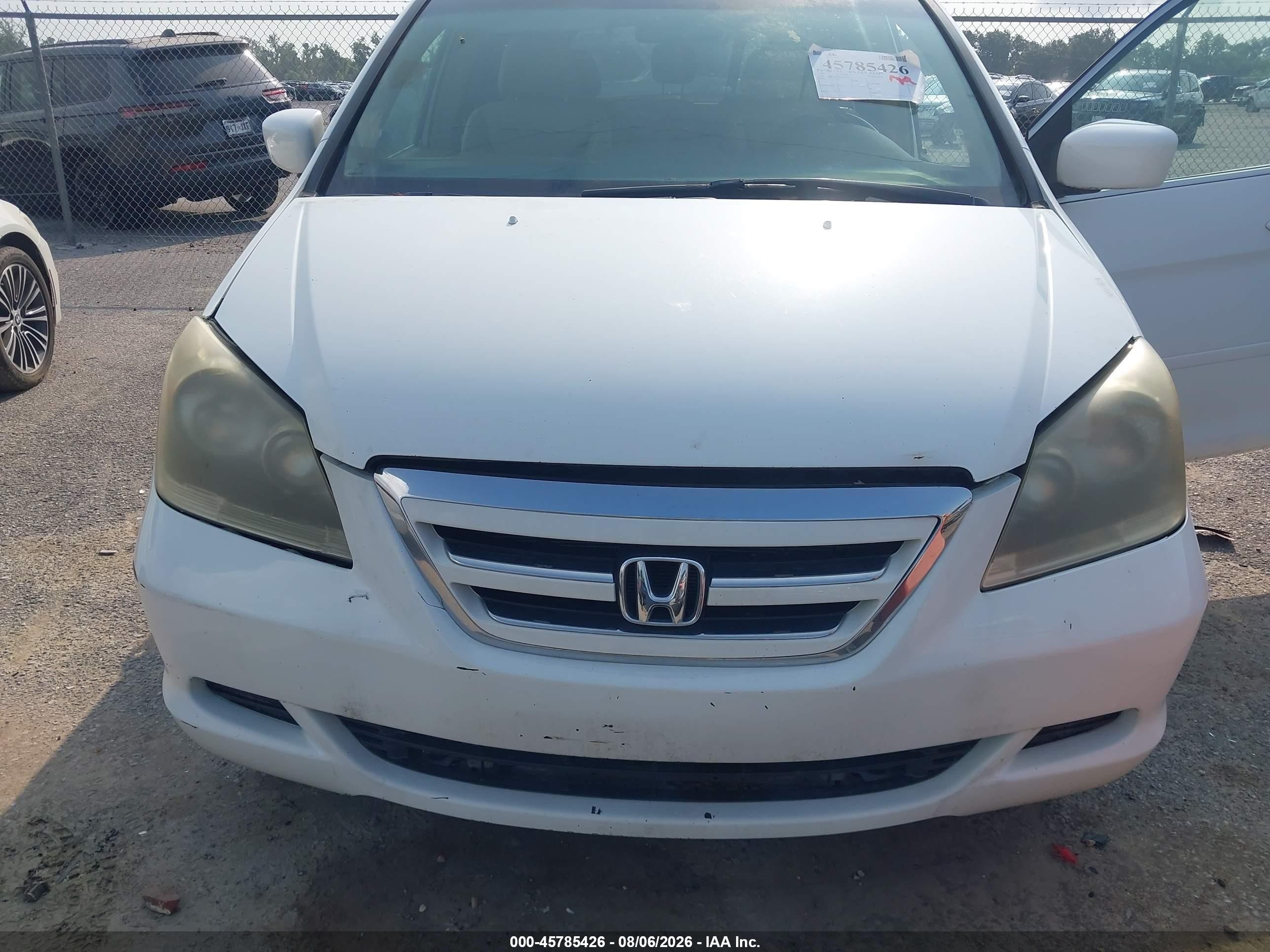 2006 Honda Odyssey Ex-l White vin: 5FNRL38656B402518