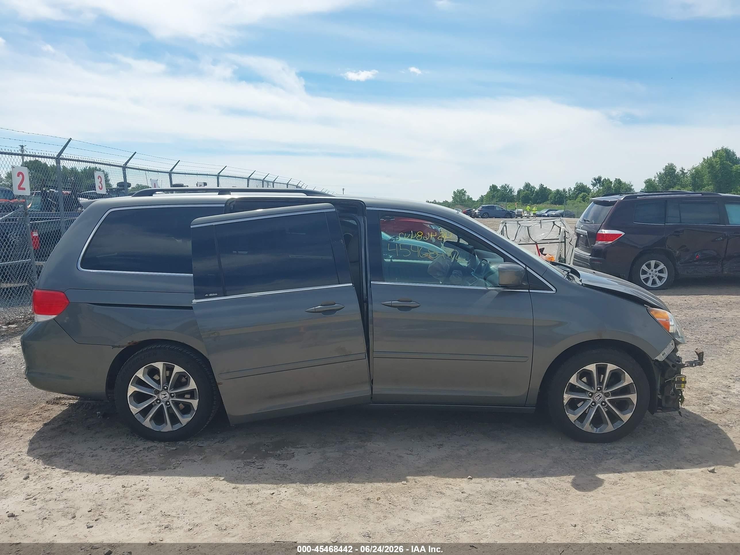 2008 Honda Odyssey Ex-l Gray vin: 5FNRL38658B409813