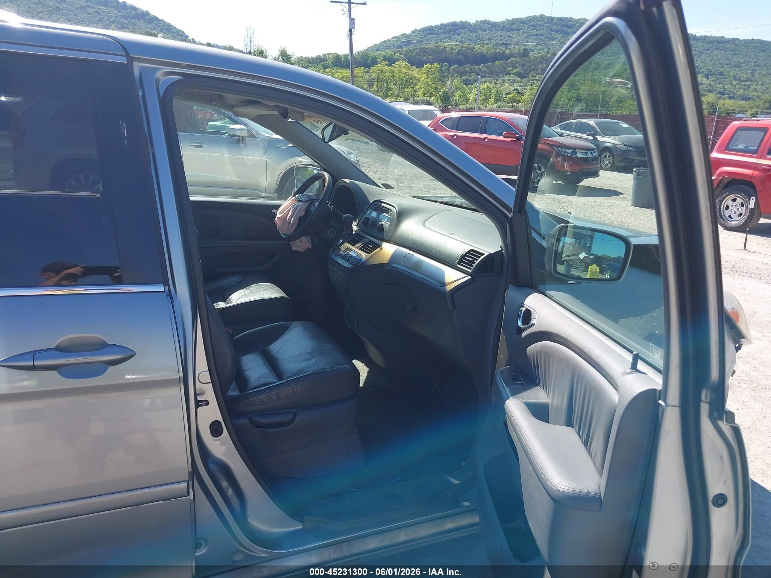 2005 Honda Odyssey Ex-l Light Blue vin: 5FNRL38665B133492
