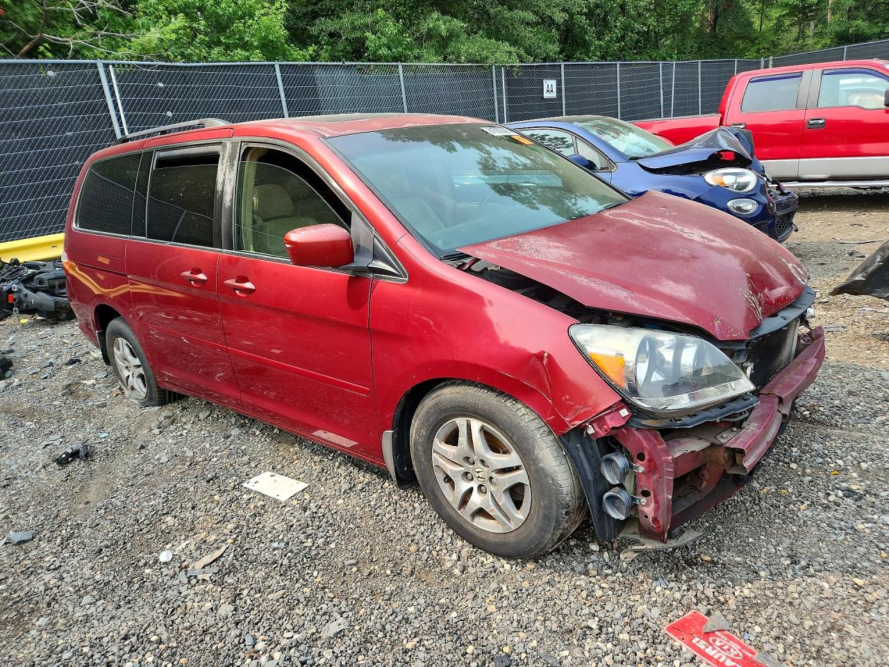 2006 Honda Odyssey Exl Red vin: 5FNRL38666B125085