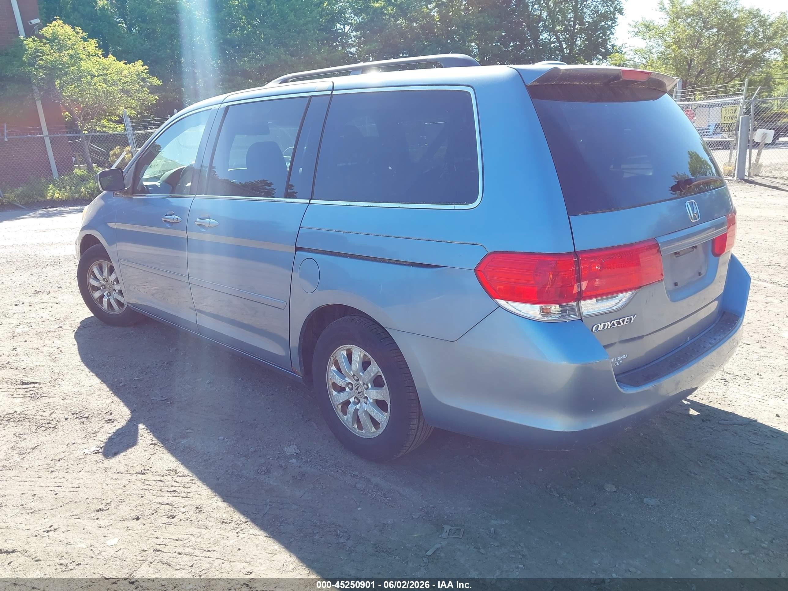2008 Honda Odyssey Ex-l Blue vin: 5FNRL38668B026589