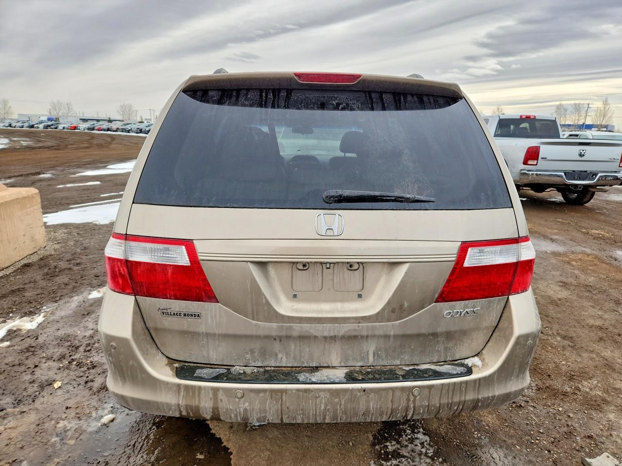 2005 Honda Odyssey Ex-l Gold vin: 5FNRL38675B505180