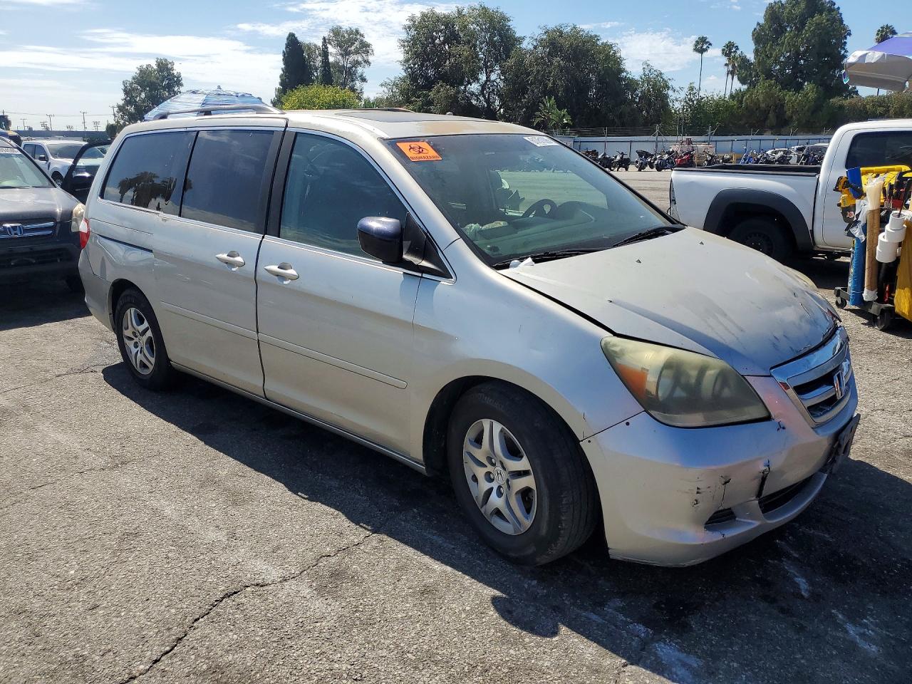 2005 Honda Odyssey Exl Silver vin: 5FNRL38685B411454