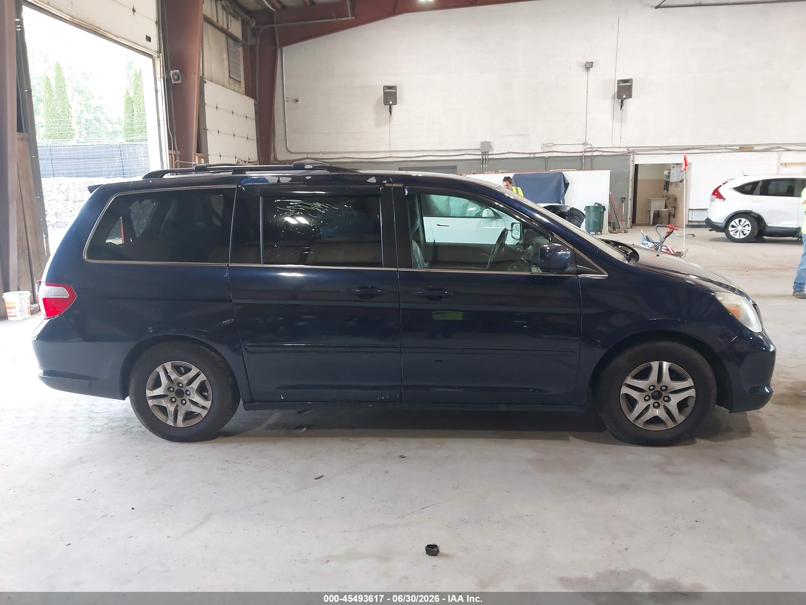 2006 Honda Odyssey Ex-l Dark Blue vin: 5FNRL38686B082546